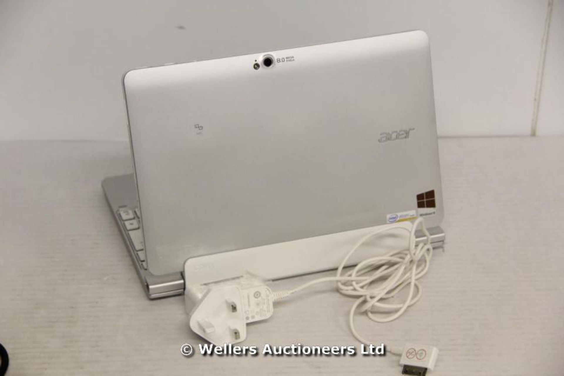 *"ACER ICONIA W51064GB 10.1" TABLET / INTEL ATOM Z2760 1.80GHZ / RAM 2GB / 64GB HDD / WINDOWS 8 O/ - Image 3 of 3