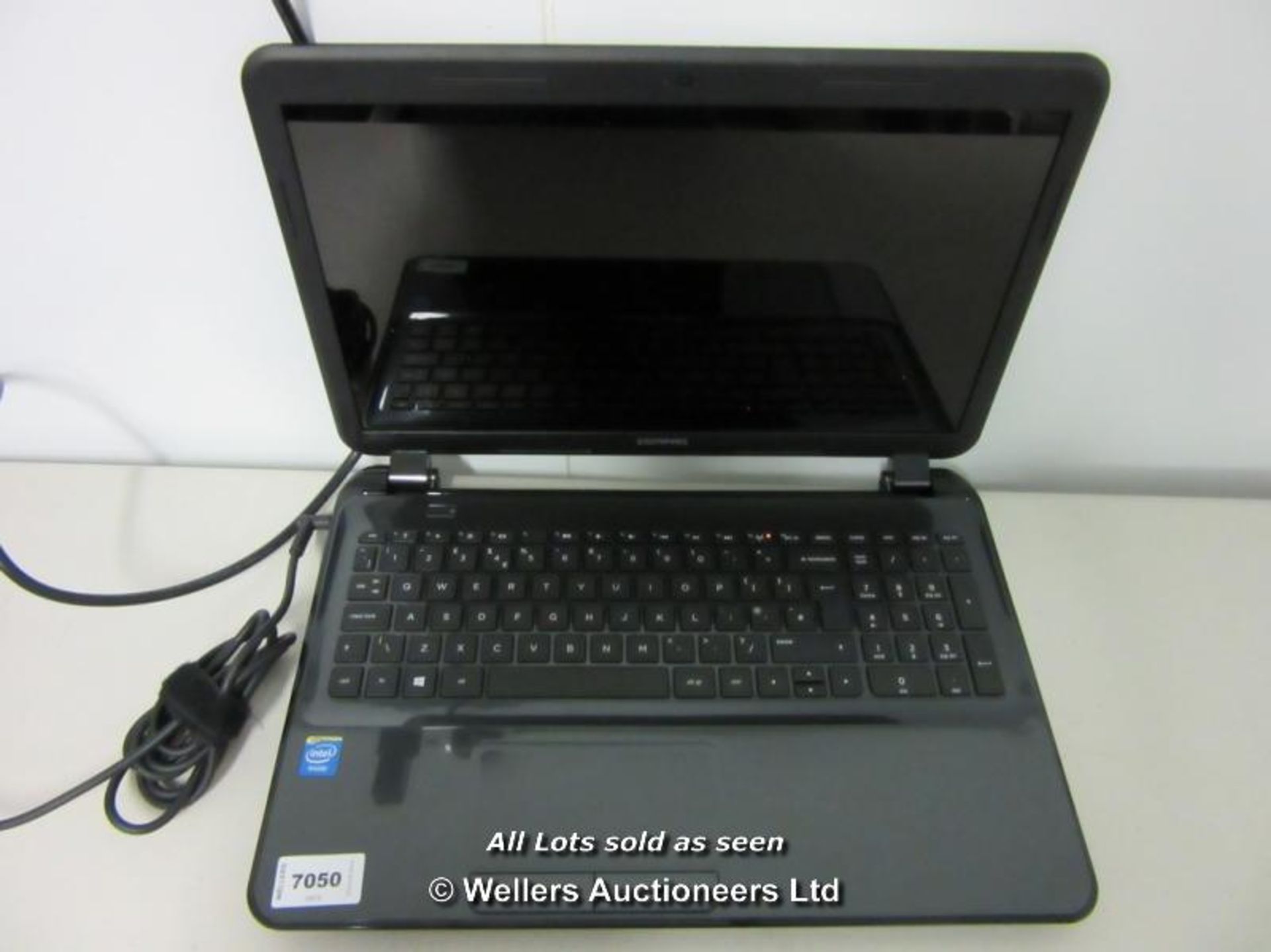 *COMPAQ 15-A003SA 15.6" LAPTOP / INTEL CELERON PROCESSOR / WITHOUT HDD / WITHOUT OPERATING SYSTEM