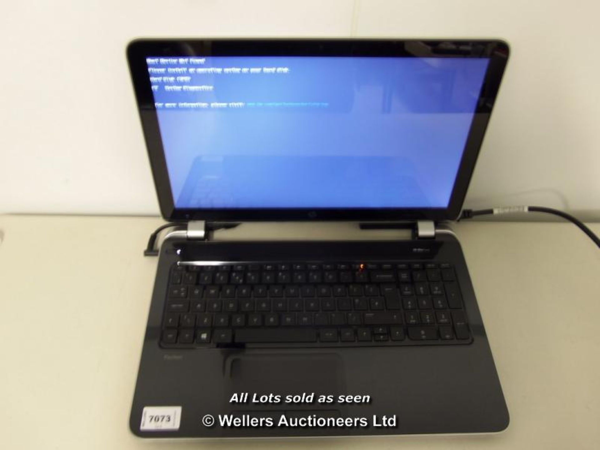 *HP 15-N070SA  / AMD A4-5000 1.50GHZ / RAM 4GB / 1TB HDD / WITHOUT OPERATING SYSTEM O/S / WITH