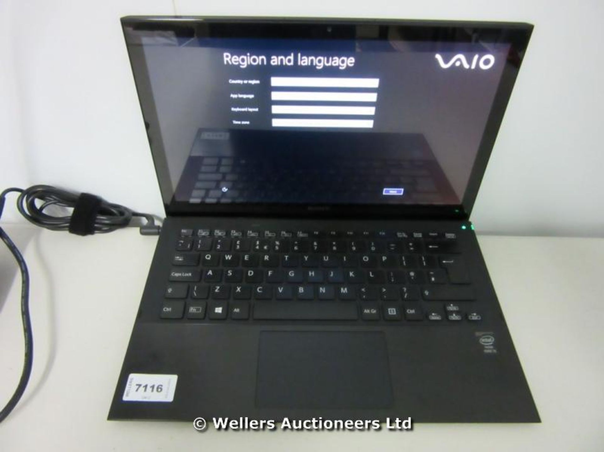 *"SONY VAIO SVP1322A4EB 13" TOUCH SCREEN LAPTOP / INTEL CORE I5-4200U 1.60GHZ / RAM 8GB / 128GB