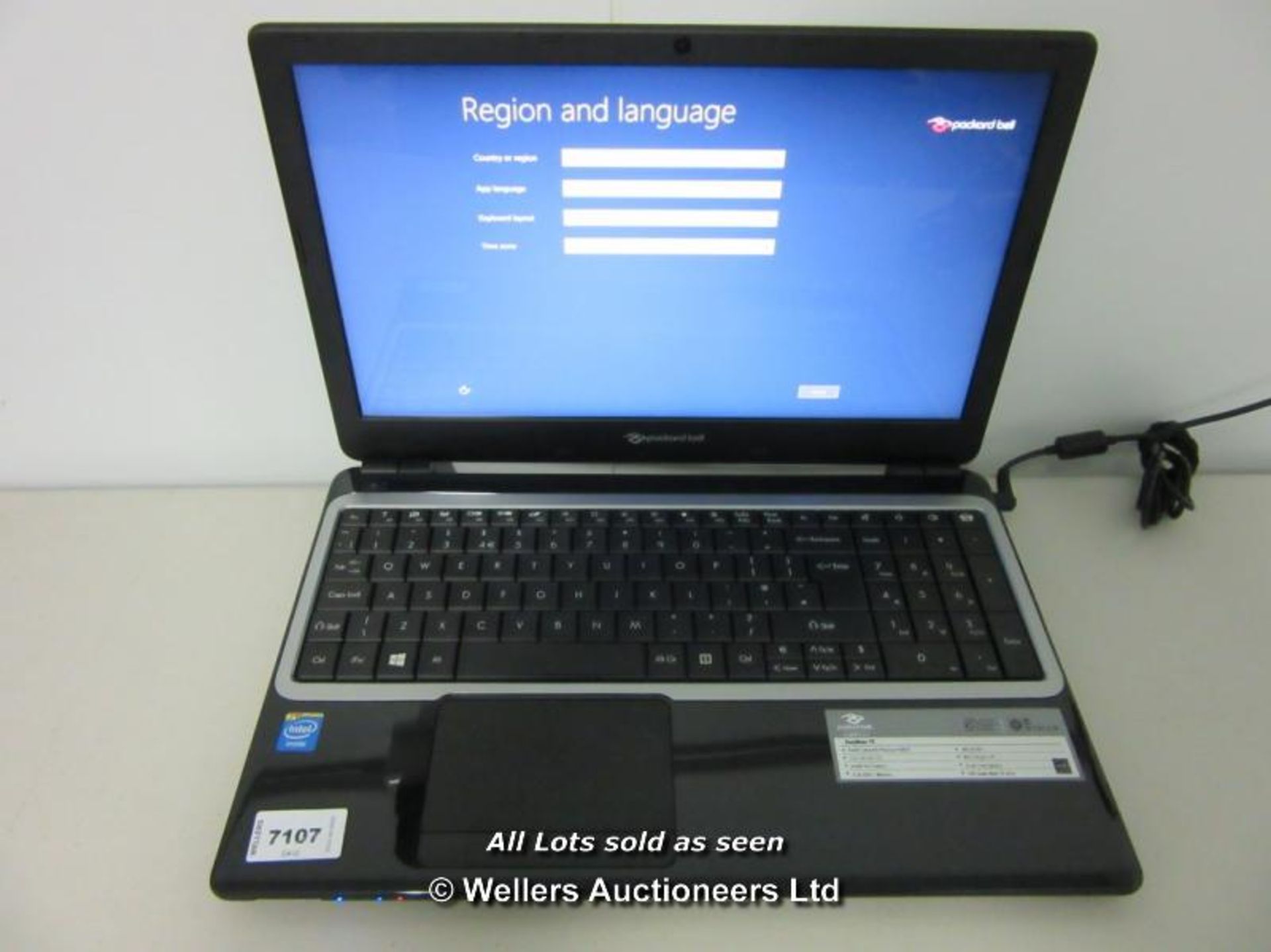 *"PACKARD BELL EASYNOTE TE69BM 15,6" LAPTOP /  INTEL CELERON N2820 2.13GHZ / RAM 4GB / 500GB HDD /