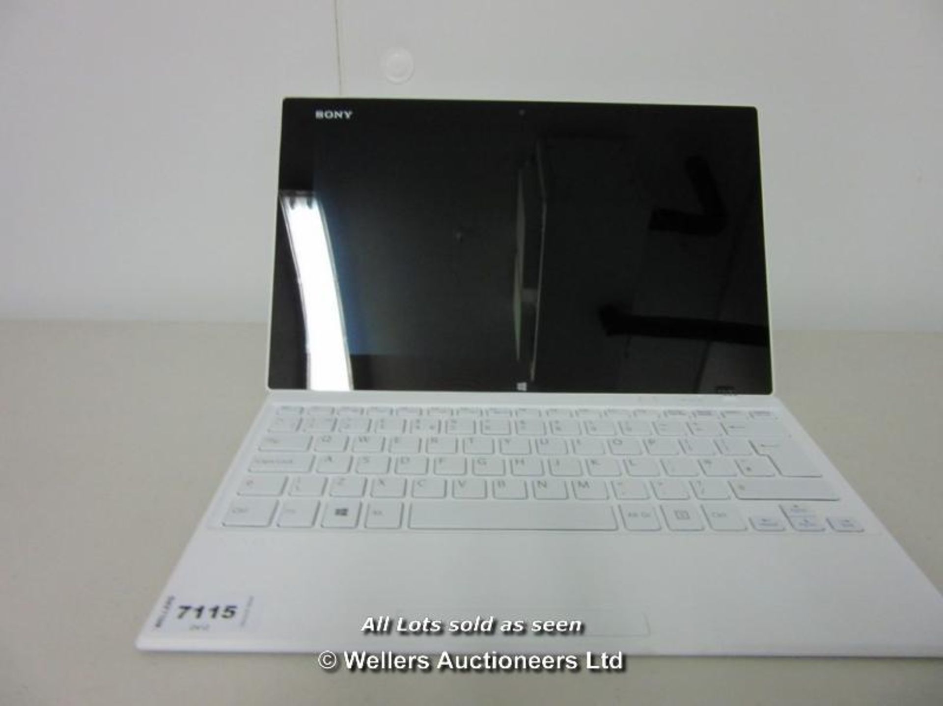 *"SONY VAIO TAP11 11.6" TABLET  / INTEL CORE I5 PROCESSOR / WITHOUT HDD / WITHOUT OPERATING SYSTEM