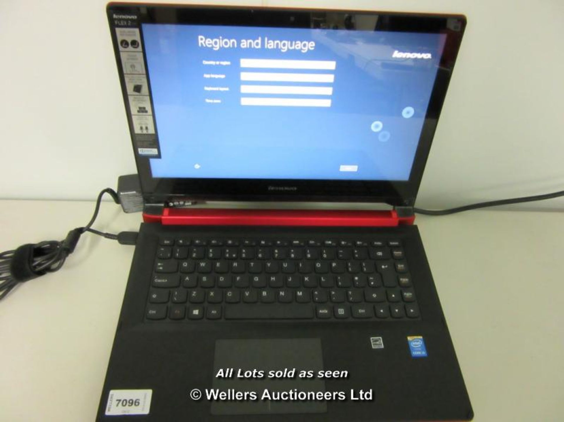 *"LENOVO FLEX 2 14" DUAL MODE LAPTOP WITH TOUCH SCREEN / INTEL CORE I3 -4010U 1.70GHZ / RAM 4GB /