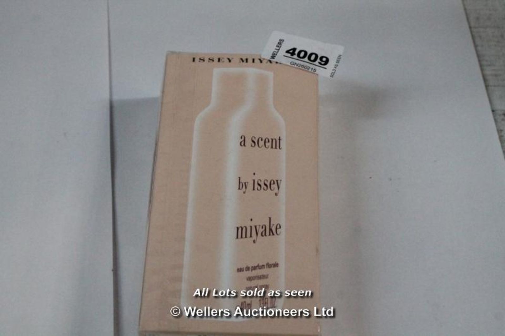*ISSEY MIYAKE A SCENT BY ISSEY MIYAKE EDP 40ML / GRADE: NEW  / SEALED  (DC2)[GN260215-4009}