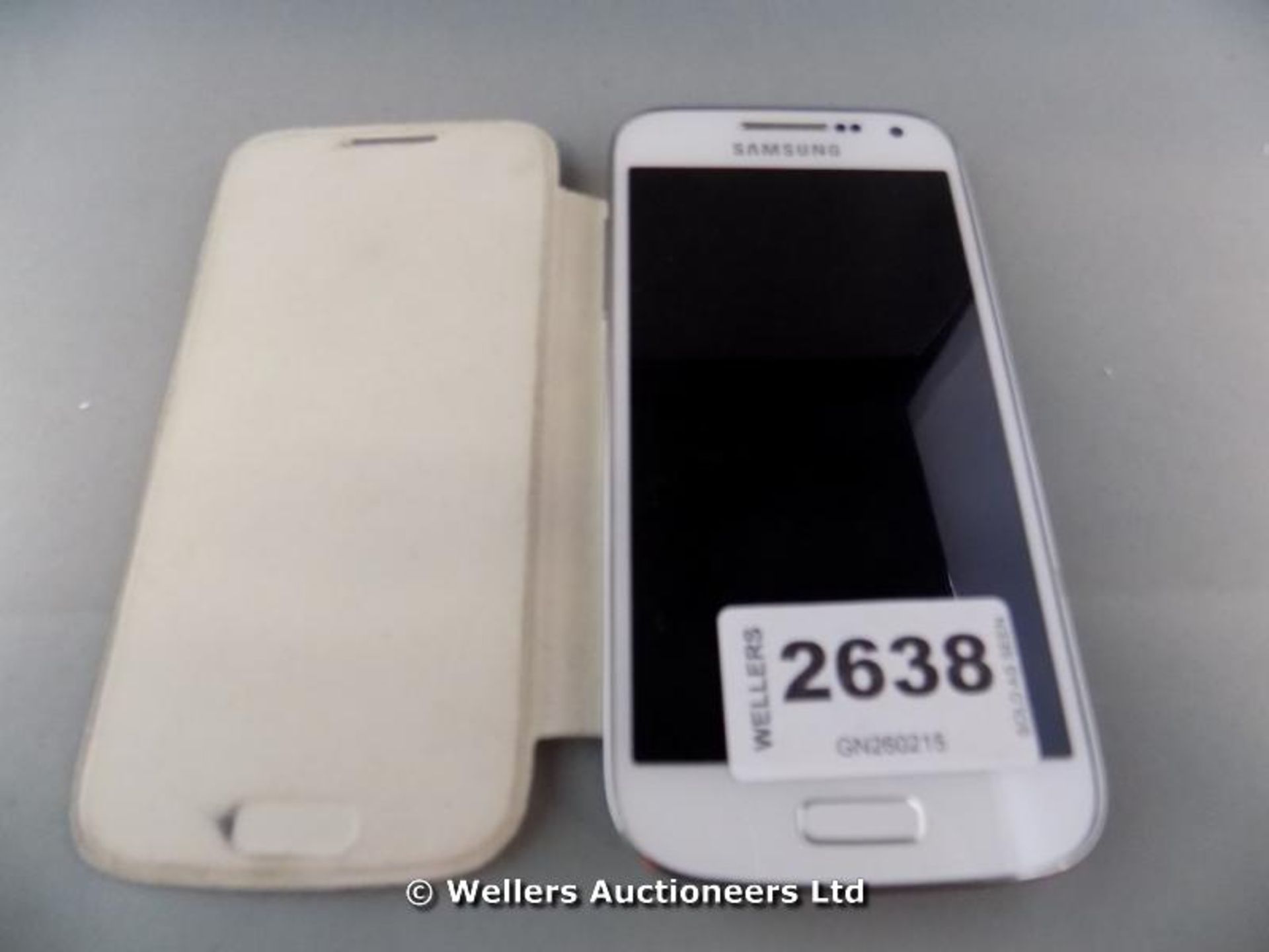 *SAMSUNG MOBILE PHONE MODEL GT-I9195 WHITE / GRADE: UNCLAIMED PROPERTY / UNBOXED (DC1)[GN260215-