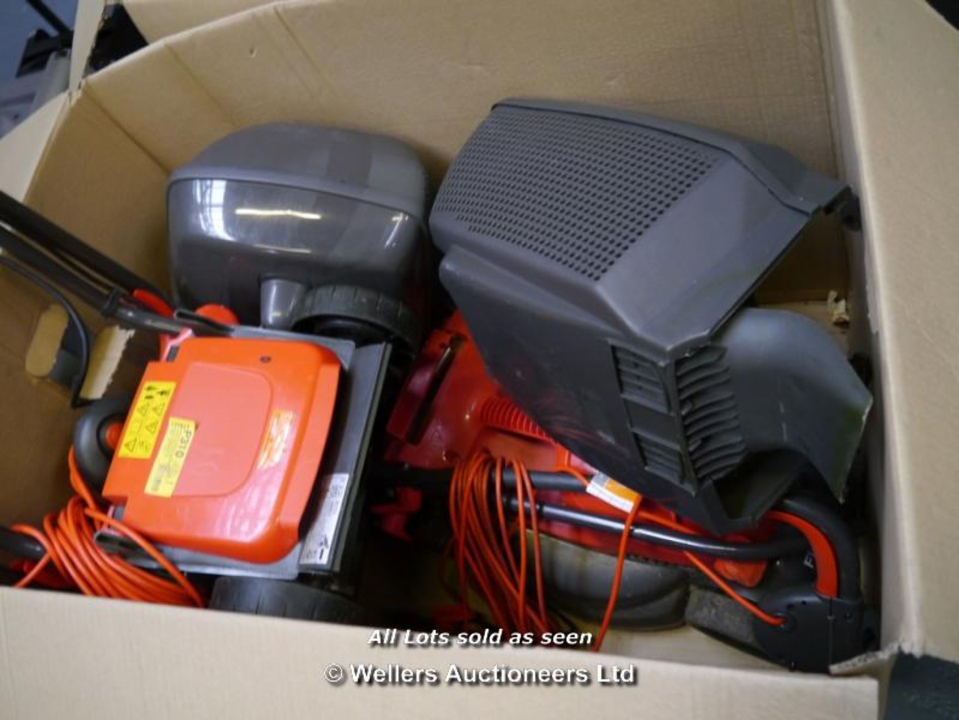 *1X MIXED PALLET OF APPROX 8X UNBOXED FLYMO LAWN MOWER   (LOCATION ROOKSLEY) / GRADE: RETAIL - Image 2 of 5