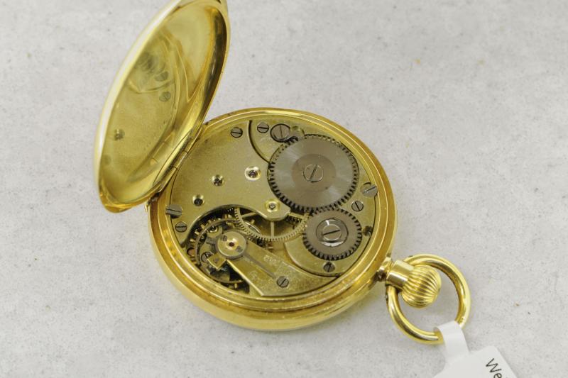 18ct yellow gold Omega pocket watch, white round dial with Arabic numerals, inside of case - Image 4 of 5