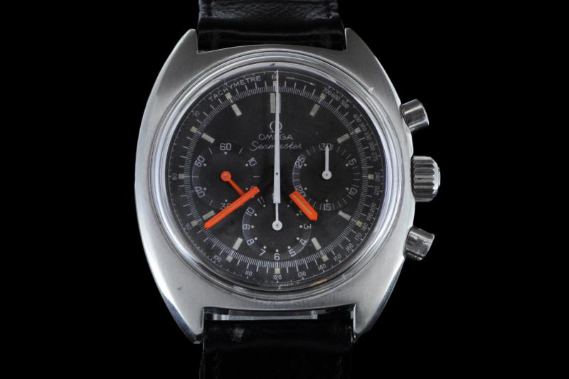 Gentlemen's Vintage Omega Seamaster chronograph wristwatch, stainless steel case on a black