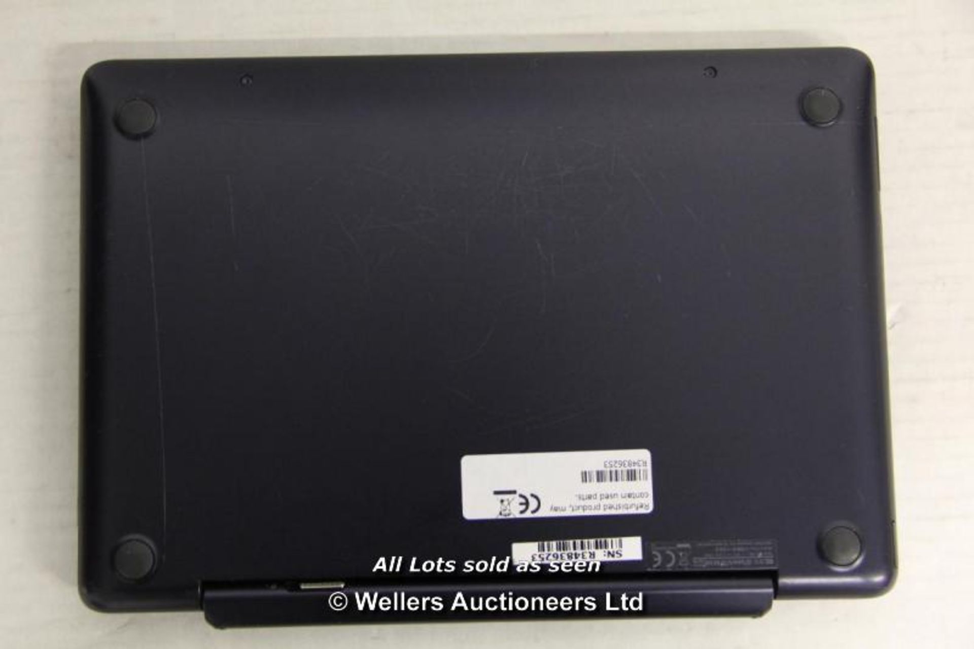 *ASUS TRANSFORMER 32GB TABLET WITH KEYBOARD / UNTESTED (NO CHARGER TO FIT) / SCRATCHES TO CASE / - Image 3 of 3