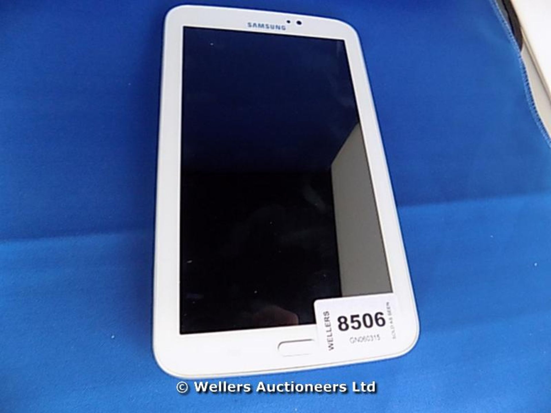 *SAMSUNG GALAXY TAB 3,MODEL SM-T210,8GB STORAGE(WIPED AND RESTORED TO FACTORY DEFAULT SETTINGS) /