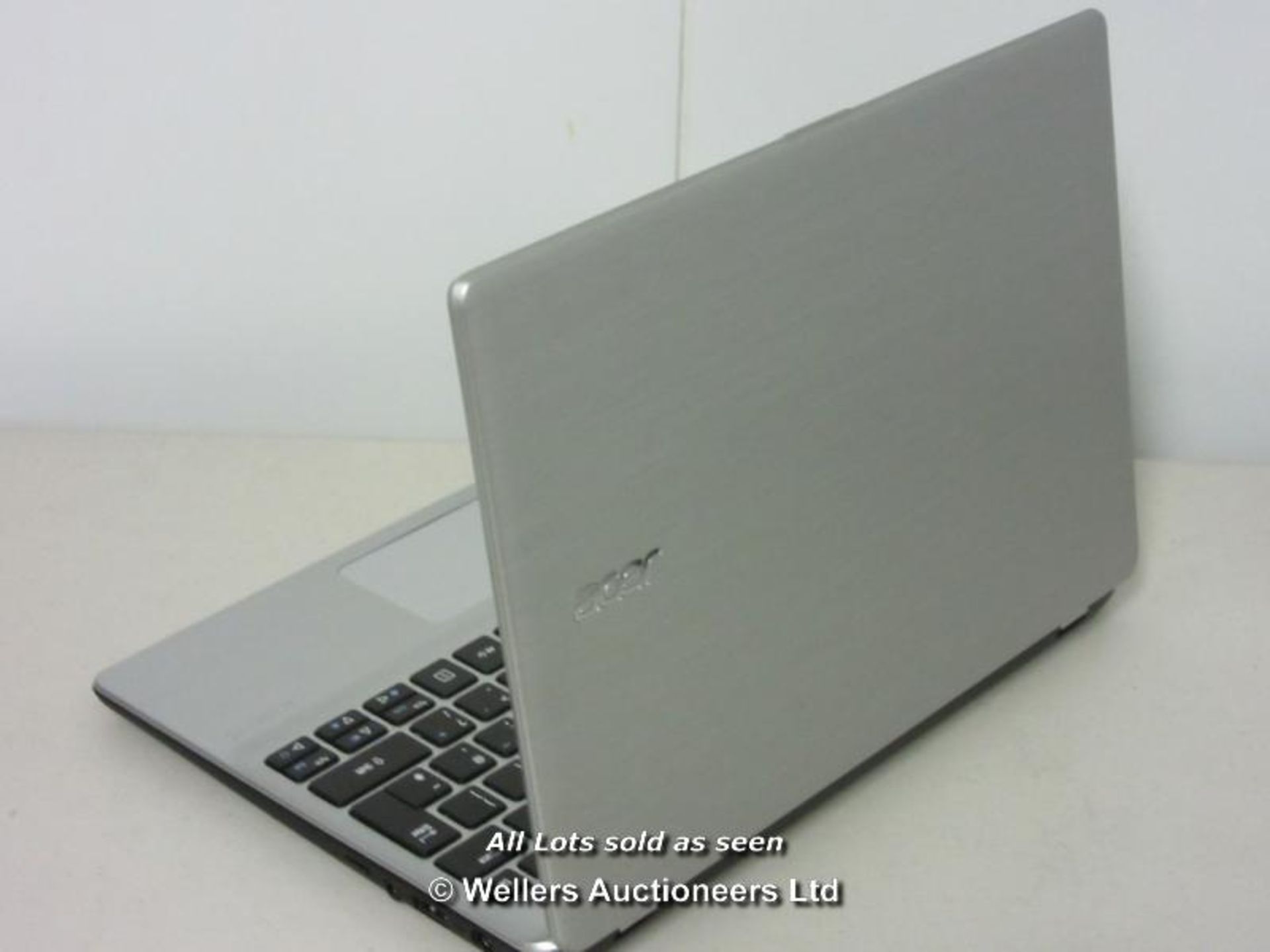 *"ACER ASPIRE V5-122P 11.6" TOUCH SCREEN LAPTOP / AMD A4 PROCESSOR / WITHOUT HDD / WITHOUT OPERATING - Image 2 of 2