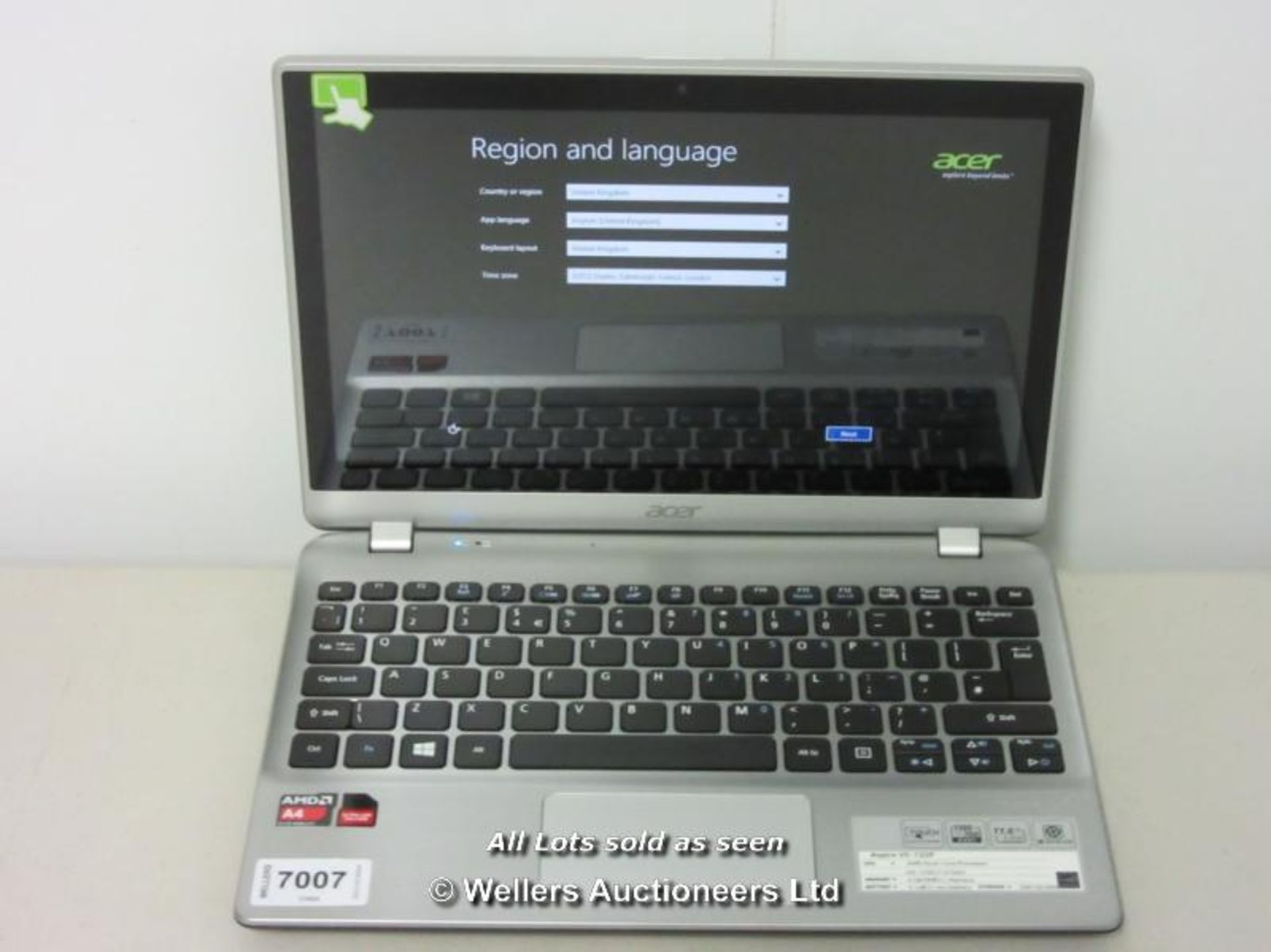 *"ACER ASPIRE V5-122P 11.6" TOUCH SCREEN LAPTOP / AMD A4-1250 1GHZ / RAM 4GB / 500GB HDD / WINDOWS 8