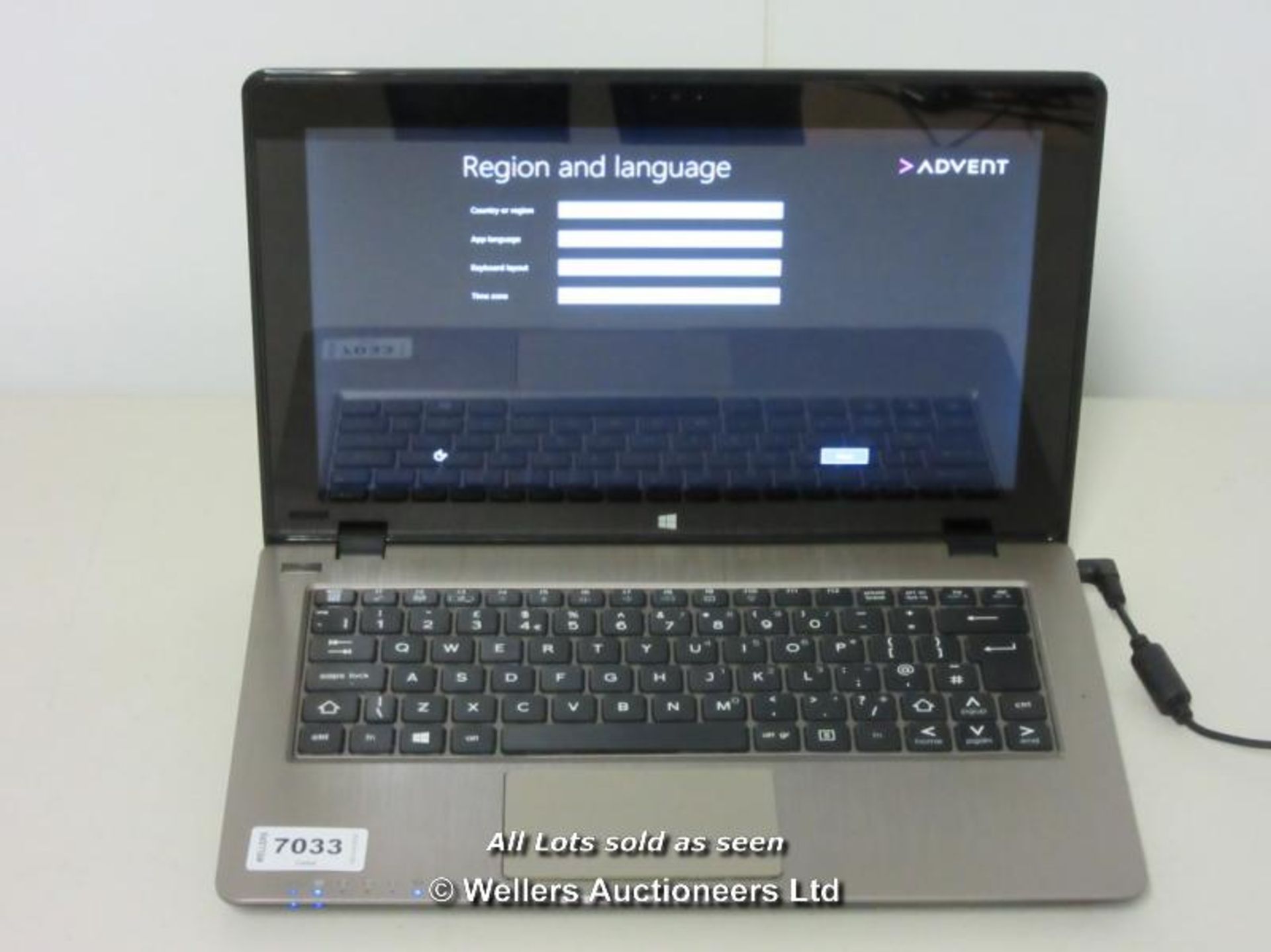 *"ADVENT TACTO 11.6" LAPTOP / INTEL CELERON 1017U 1.60GHZ / RAM 4GB / 500GB HDD / WINDOWS 8 O/S /