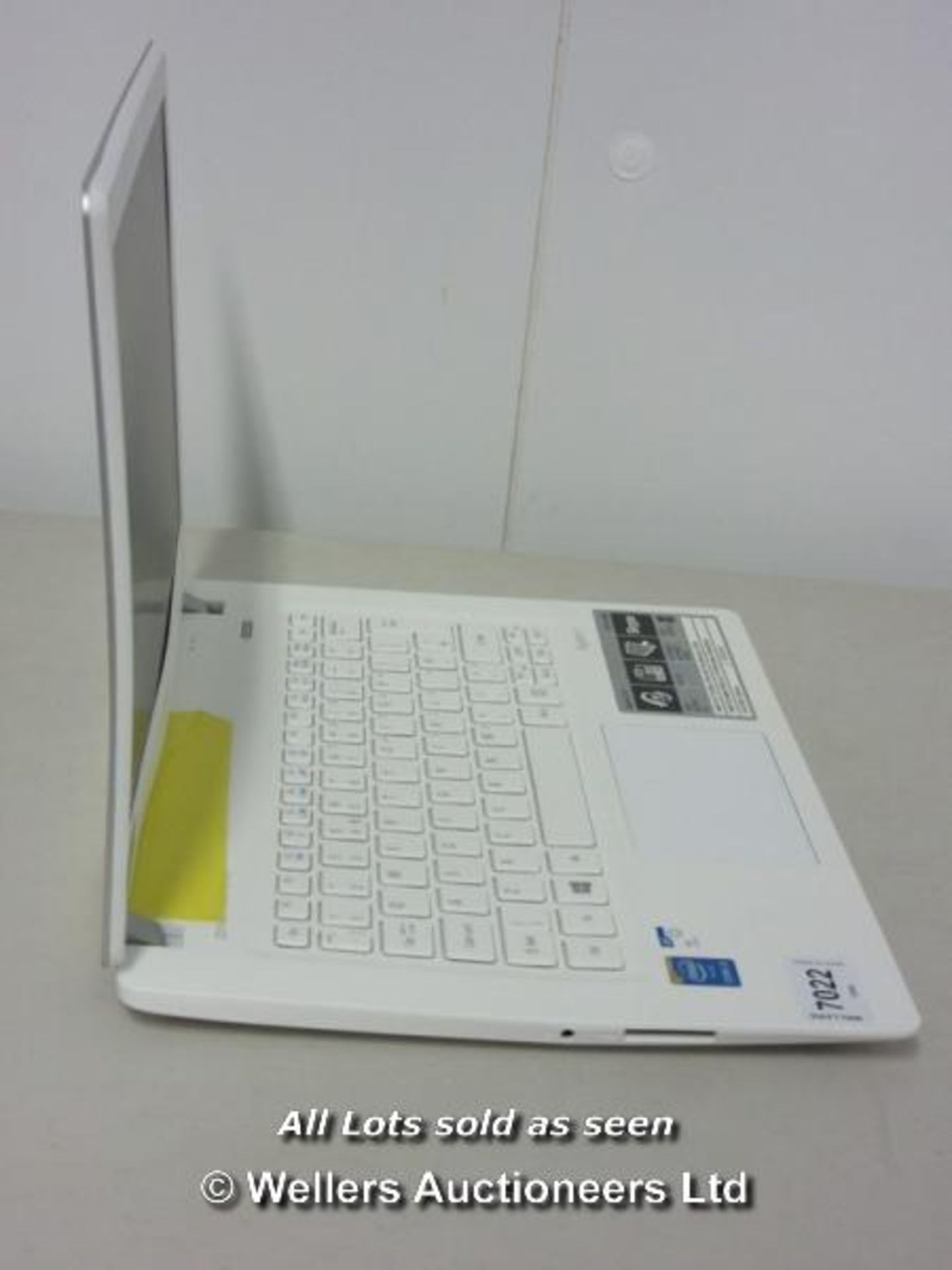 *"ACER ASPIRE V3-371 13.3" LAPTOP / INTEL CORE I5 PROCESSOR / WITHOUT HDD / WITHOUT OPERATING SYSTEM - Image 3 of 3