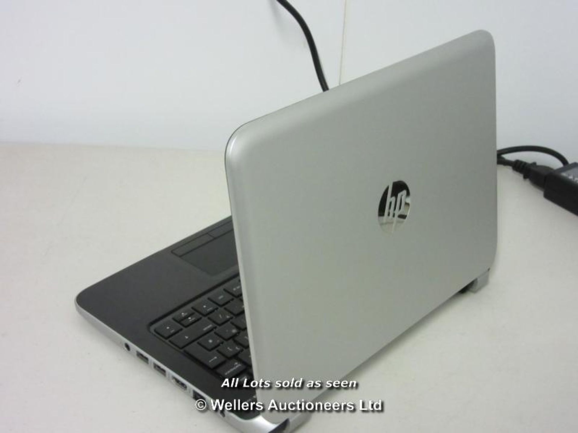 *"HP 11-E030SA 11.6" TOUCH SCREEN LAPTOP / AMD A4-1250 1.0GHZ / RAM 4GB / WITHOUT HDD / WITHOUT - Image 2 of 2