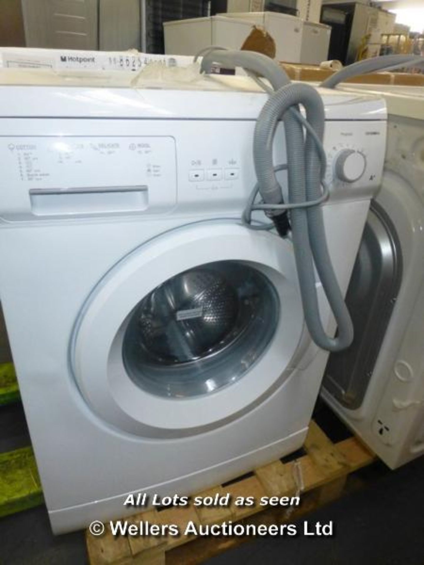 *ESSENTIALS C510WM14 5KG WHITE WASHING AMCHINE - A+ ENERGY RATING / GRADE: RETAIL RETURN /