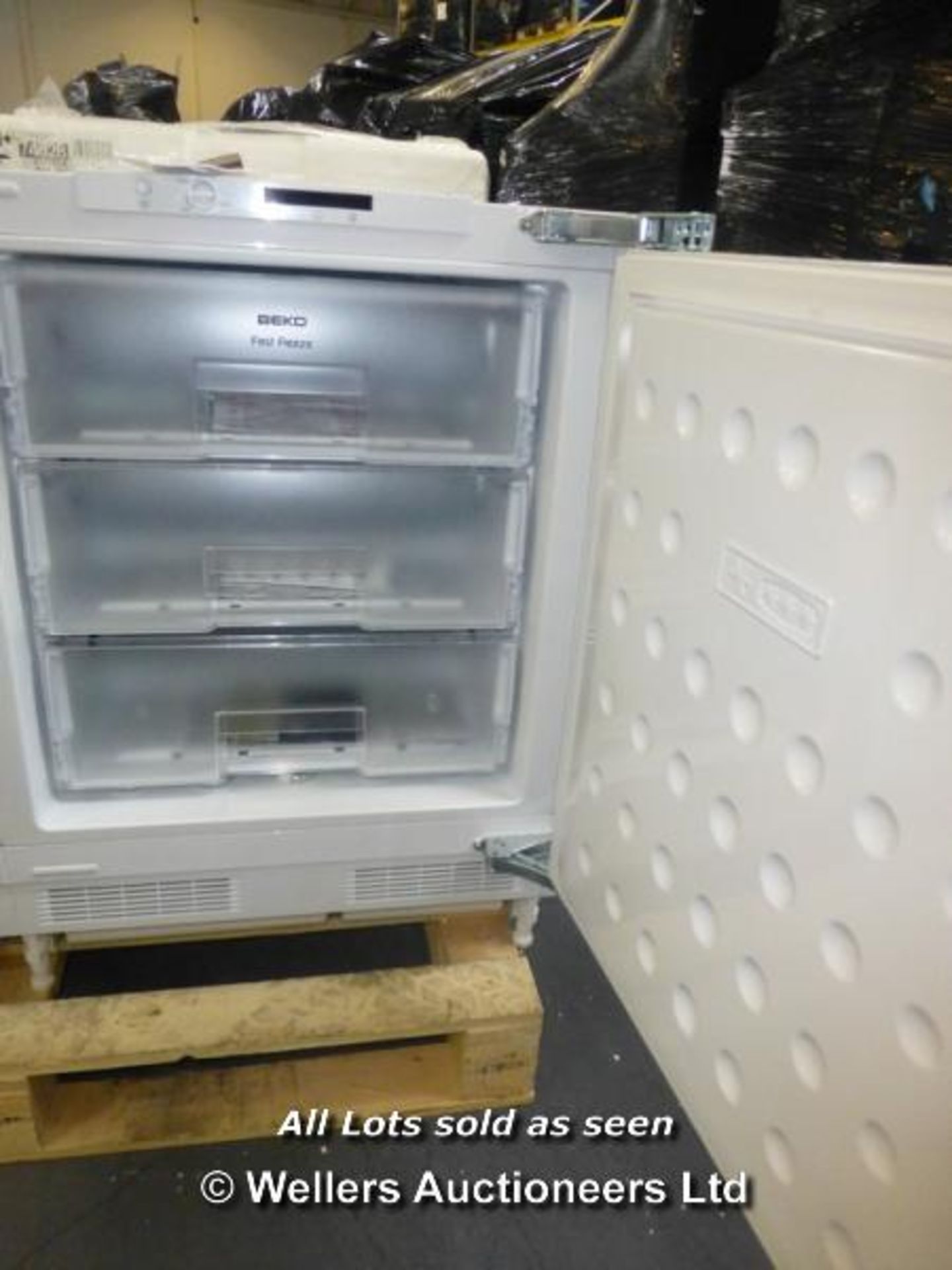 *BEKO BZ31 87 LITRE UNDERCOUNTER FREEZER / GRADE: RETAIL RETURN / UNBOXED (DC5) {#4139 [TA300315- - Image 2 of 2