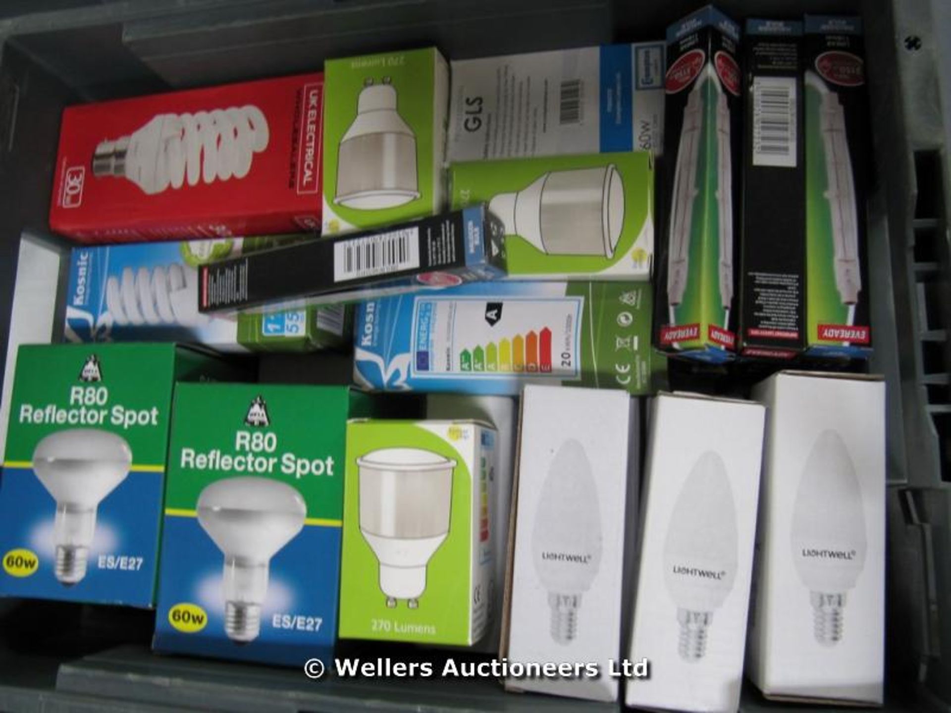 *X50 MIXED LIGHTBULBS INC R80 AND LIGHTWELL / GRADE: UNCLAIMED PROPERTY / BOXED (DC2)[GN220415-125}