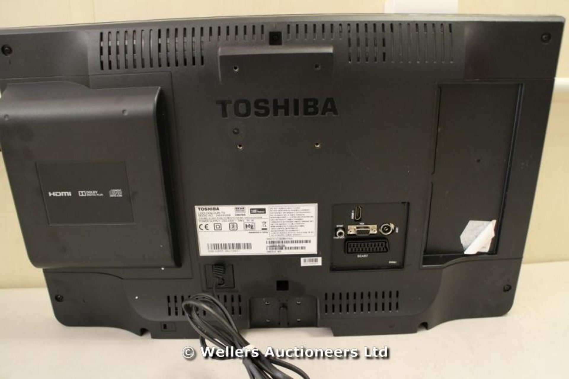 *"TOSHIBA 24D1433DB 24" HD LED TV WITH BUILT IN DVD PLAYER (4023922) / GRADE: RETAIL RETURNS GRADE C - Image 2 of 3