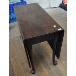 Queen Anne style mahogany drop leaf table