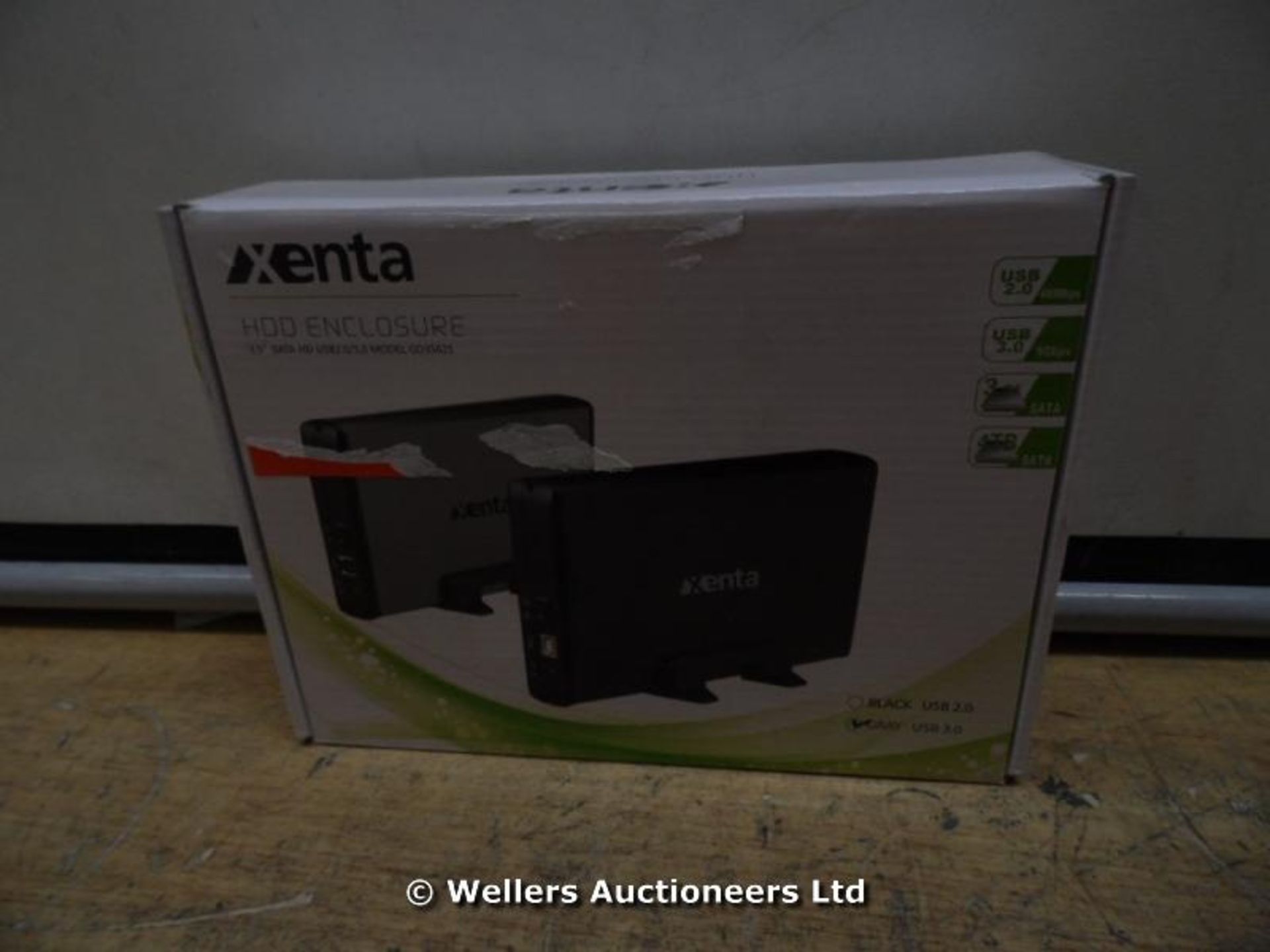 *XENTA 3.5'' USB3.0 SATA HDD ENCLOSURE SILVER AND BLACK _448979 / GRADE: RETAIL RETURN / BOXED (DC1)