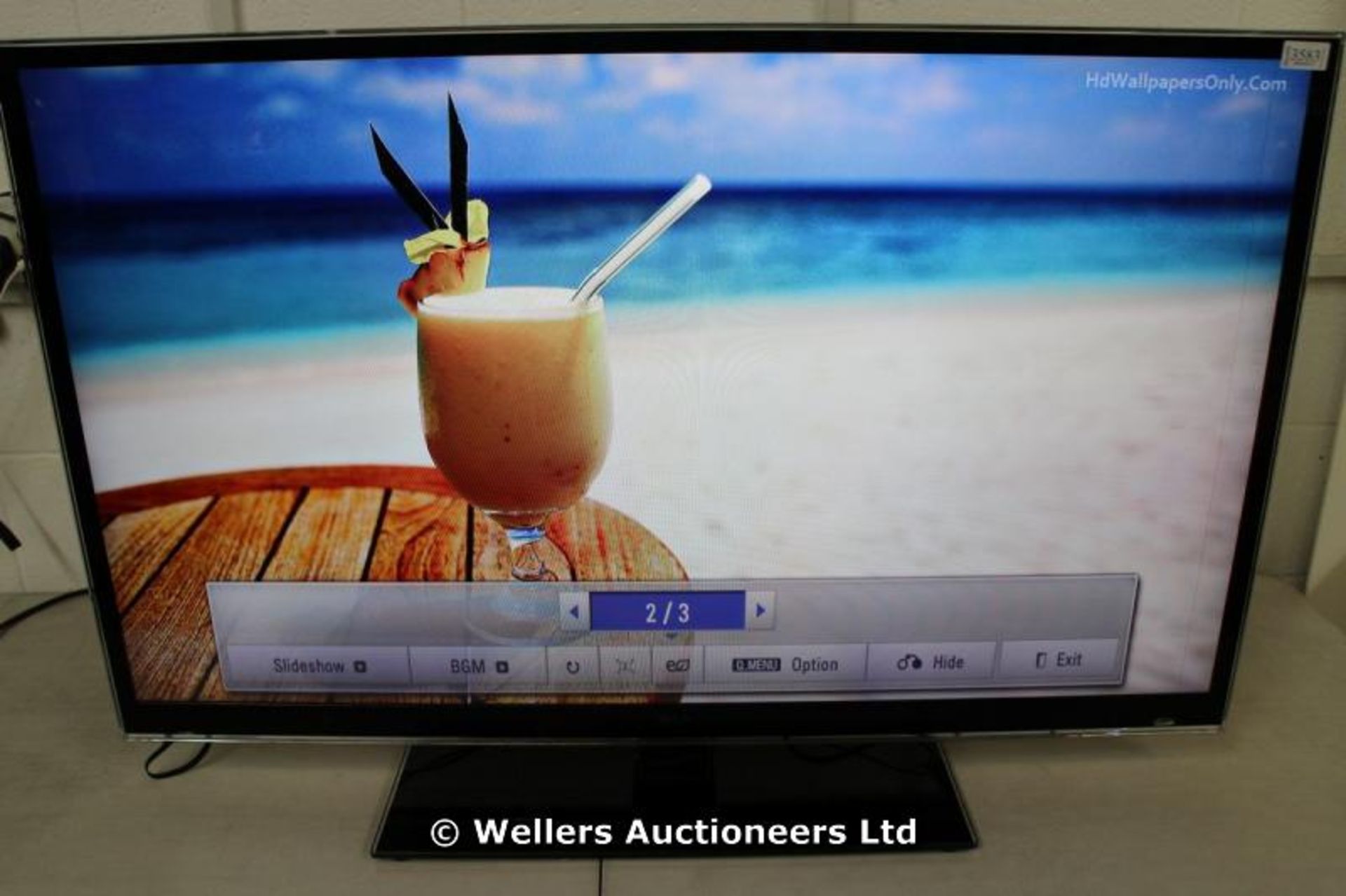 *"LG 47LX9900 47" HD LED TV WITH FREEVIEW HD / WITH REMOTE / WITH STAND / WITH POWER SUPPLY / WITH - Image 3 of 6