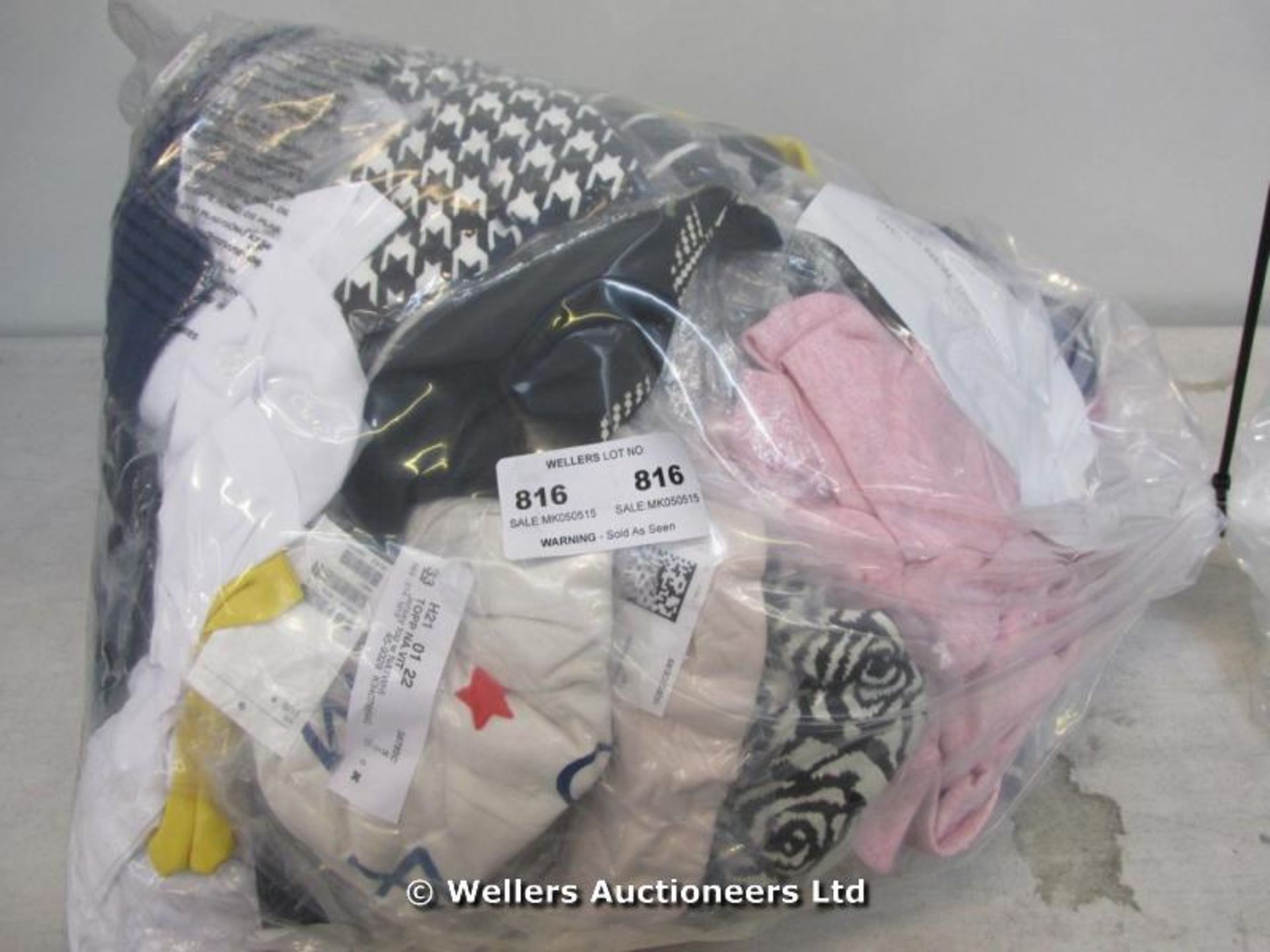 *30 X MIXED NEW LADIES CLOTHING INC H&M, / GRADE: UNCLAIMEDPROPERTY / BAG OF (DC3)[MK050515-816}