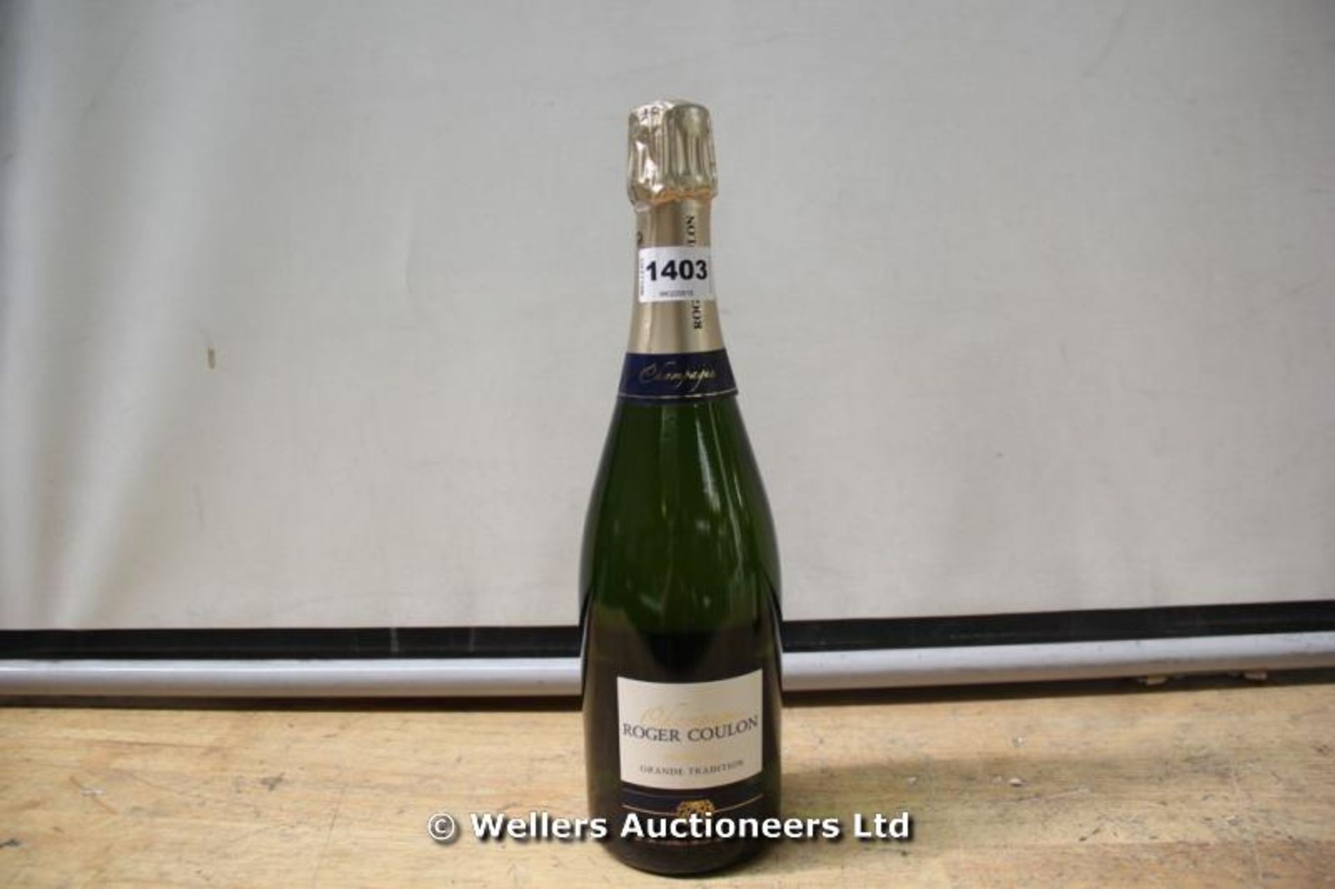 *ROGER COULON PREMIER CRU CHAMPAGNE / GRADE: UNCLAIMED PROPERTY / UNBOXED (DC2)[MK220515-1403}