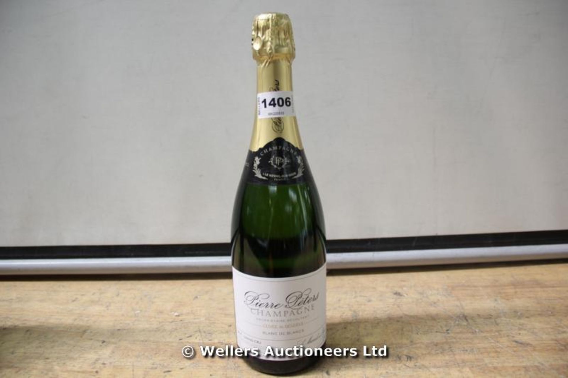 *PIERRE PETERS CUVEE DE RESERVE CHAMPAGNE / GRADE: UNCLAIMED PROPERTY / UNBOXED (DC2)[MK220515-