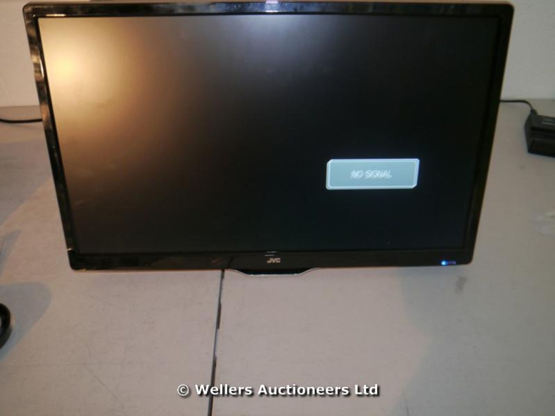 *"JVC LT-22C540 22" LED TV WITH BUILT IN DVD PLAYER AND FREEVIEW / POWER / PICTURE / REMOTE /