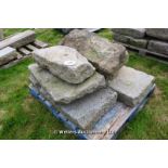 *A PALLET OF MIXED FEATURE STONE/STONE BLOCKS/STEPS