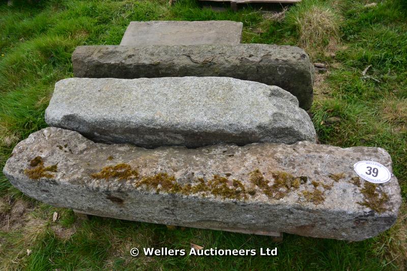 *A PALLET OF MIXED FEATURE STONE/STONE BLOCKS/STEPS