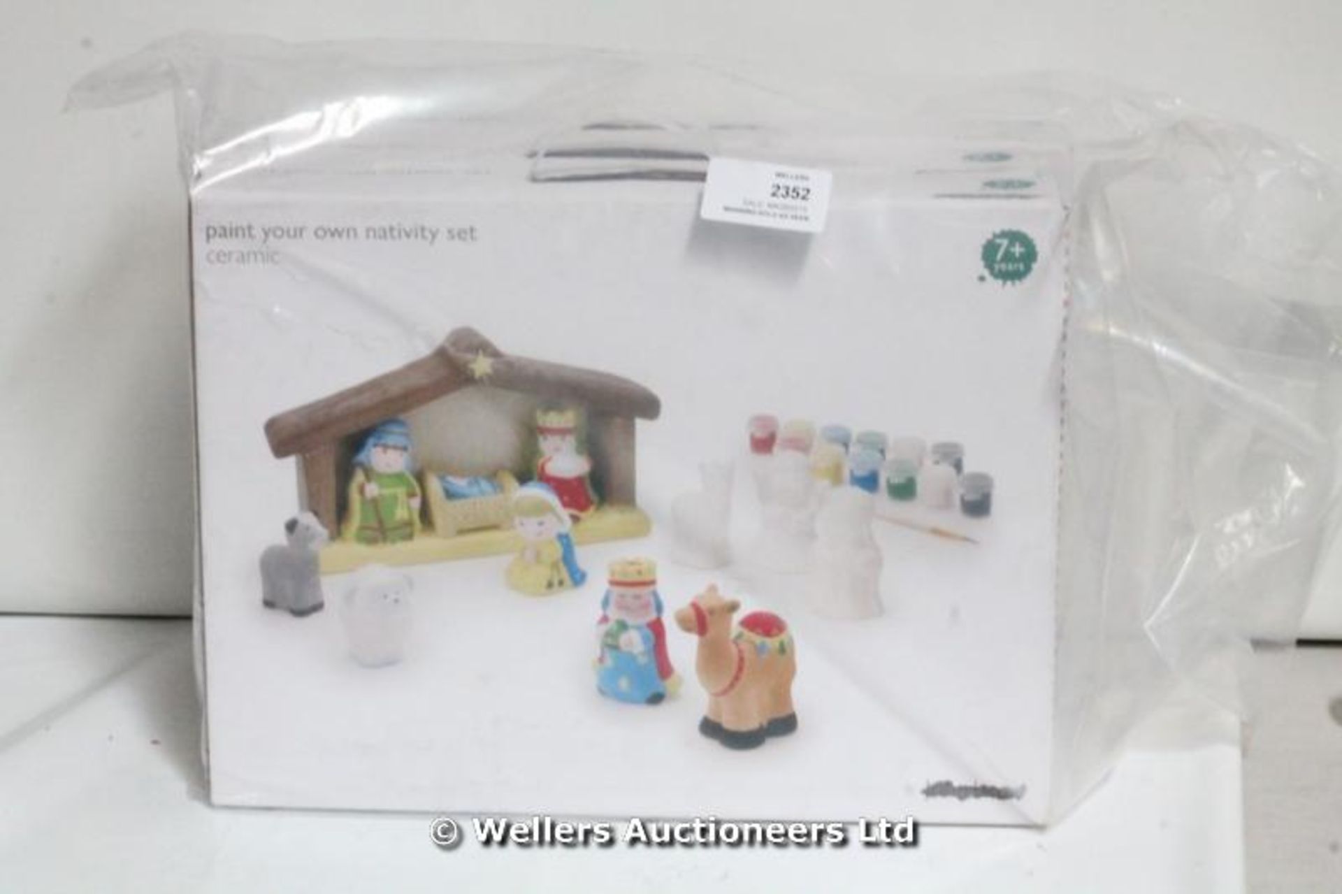 *X3 PAINT YOUR OWN NATIVITY SET / GRADE: NEW / BOXED (DC3) {#1162 [MK260515-2352}