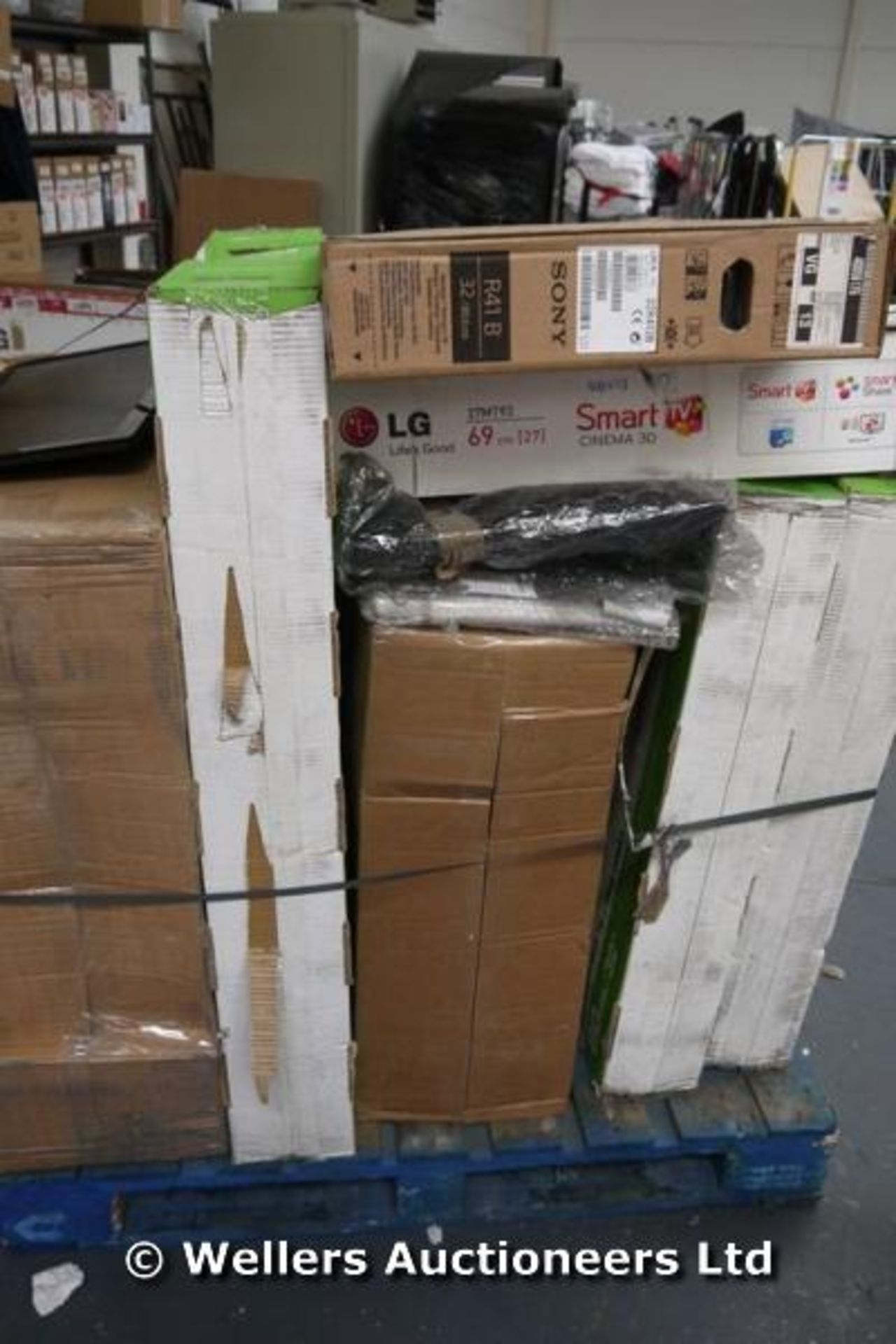 *"PALLET OF 11 X MIXED PALLET OF TVS BEYOND ECONOMICAL REPAIR - DAMAGED SCREENS- INCLUDING  2 X SONY - Image 2 of 4