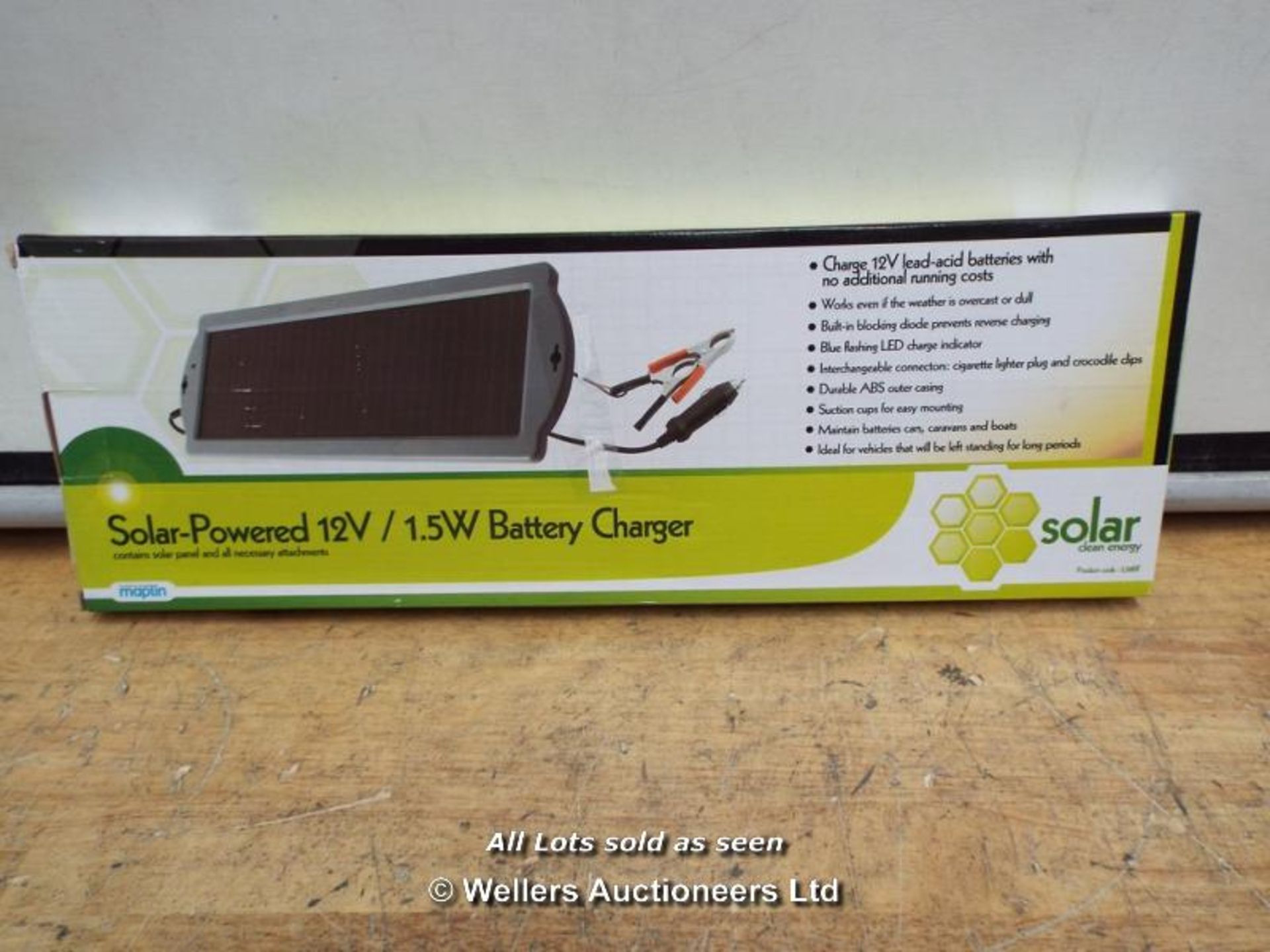 *SOLAR POWERED 12V 1.5W BATTERY AUTO TRICKLE CHARGER L58BF / GRADE: RETAIL RETURN  / BOXED  (DC3) [