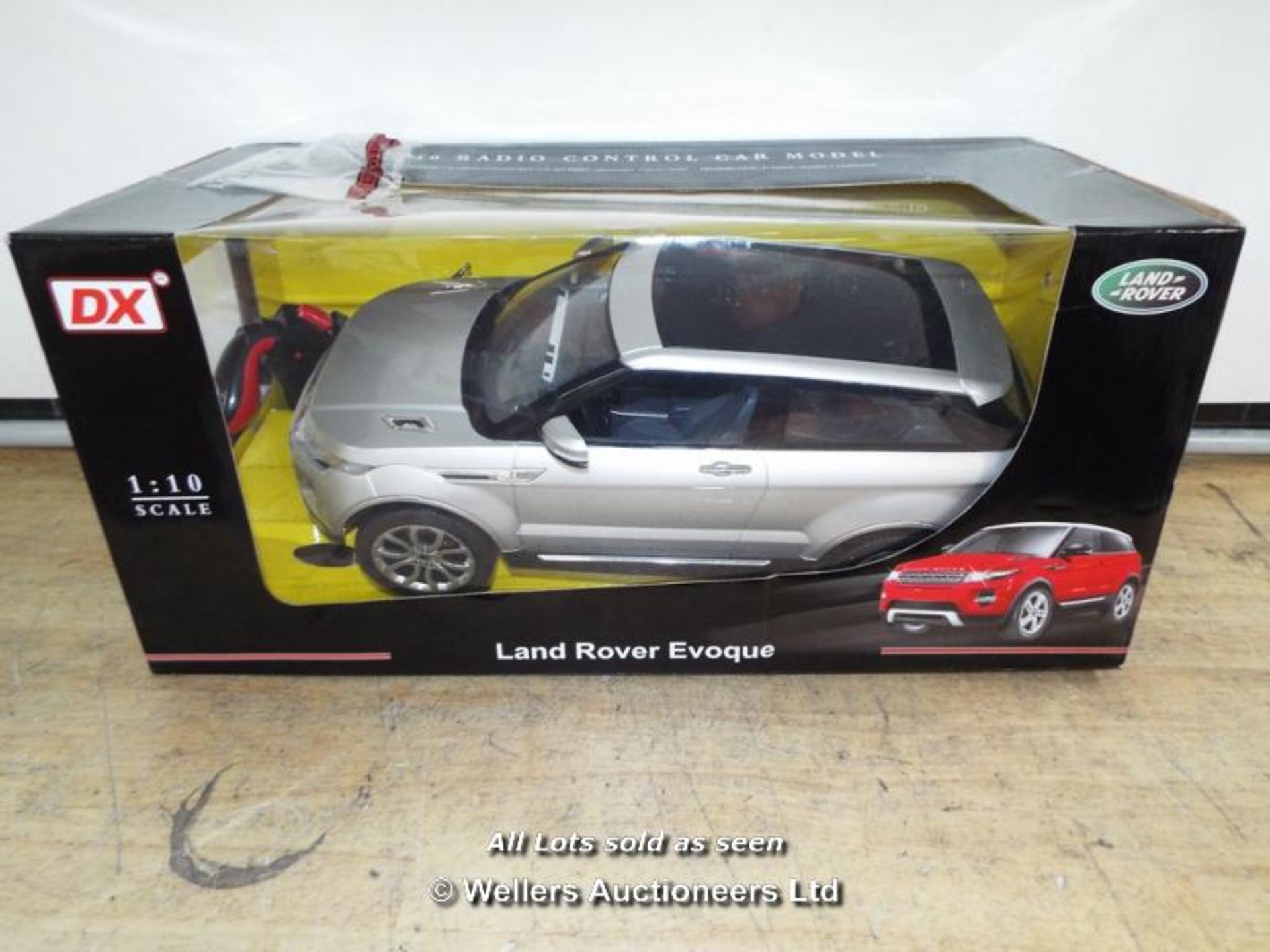 *NIKKO 1:10 SILVER RANGE ROVER EVOQUE N86QN / GRADE: RETAIL RETURN  / BOXED  (DC3) [MK270515-3158}