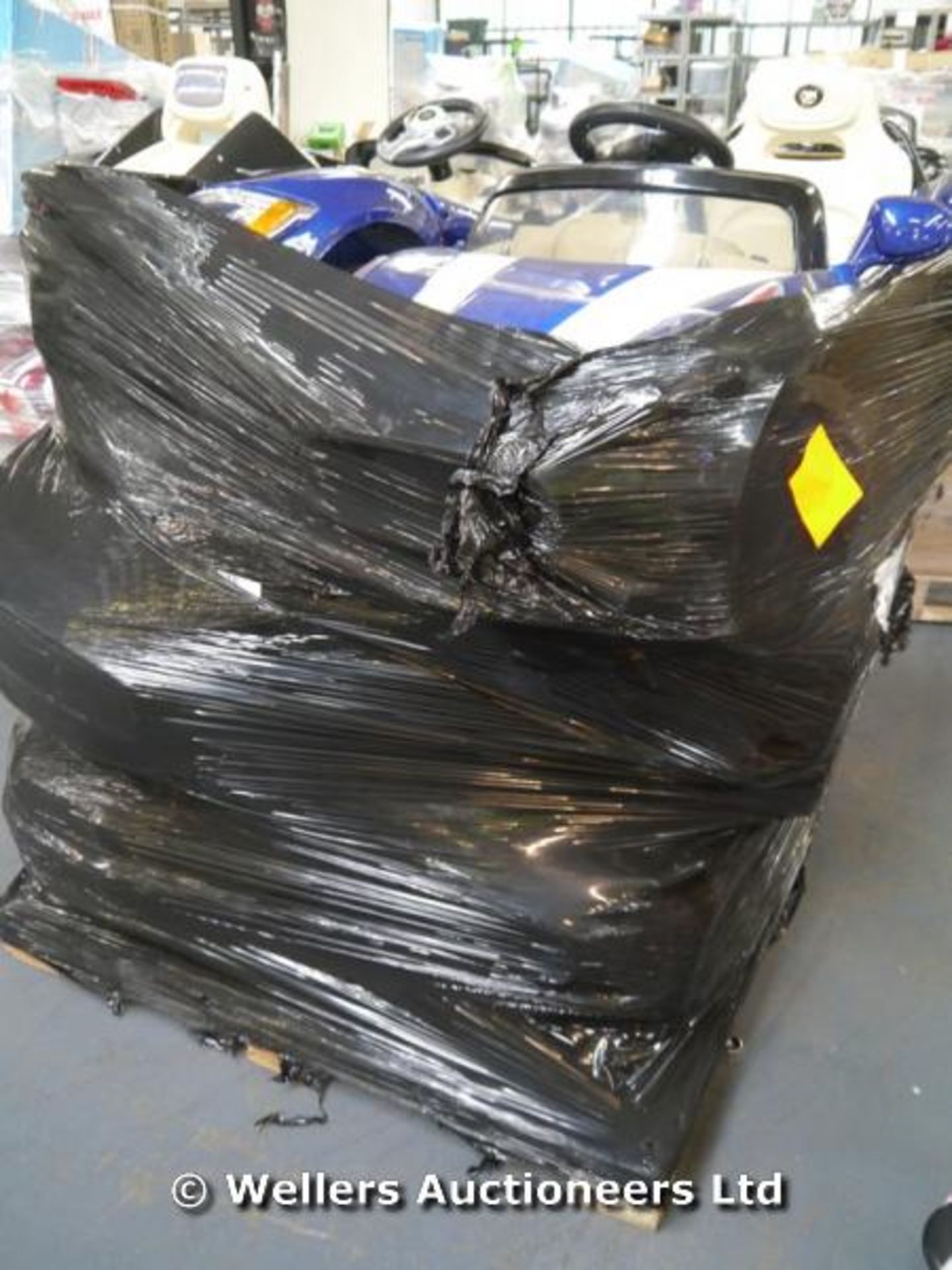 *1X MIXED PALLET OF 6X KIDS RIDE ON TOYS INCLUDING ASTON MARTIN (LOCATION ROOKSLEY) / GRADE: