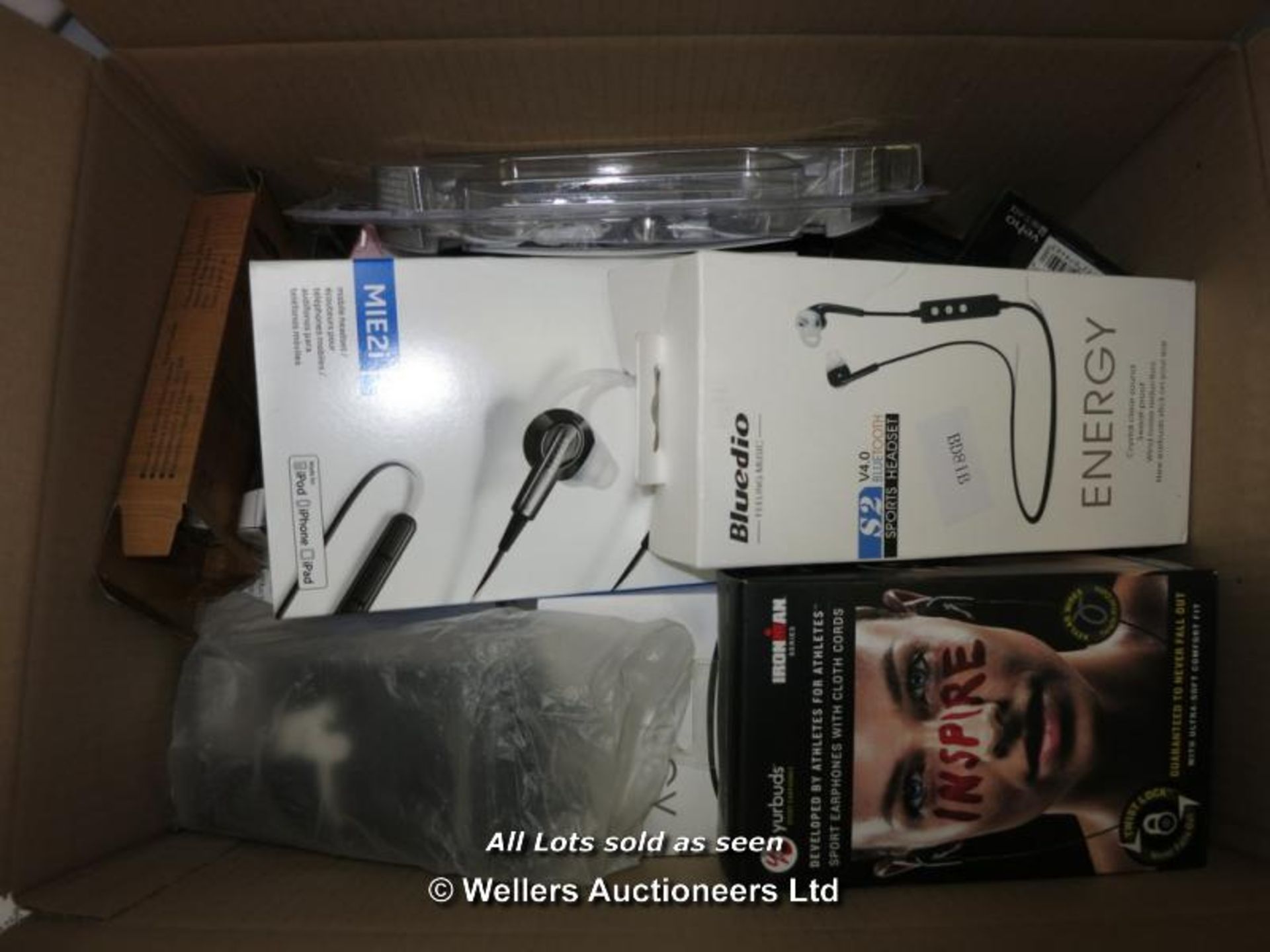 20X HEADPHONES (AS PACKAGED) / GRADE: UNCLAIMED PROPERTY / BOXED (DC2){YT00522754GB[MK290715]