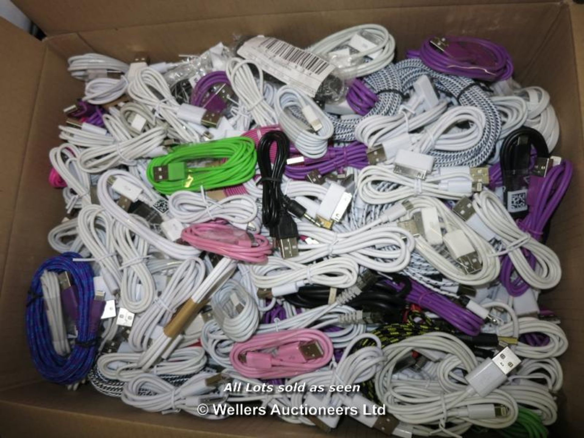 400X USB PHONE CABLES (LOOSE) / GRADE: UNCLAIMED PROPERTY / UNBOXED (DC2){YT00551521GB[MK290715]