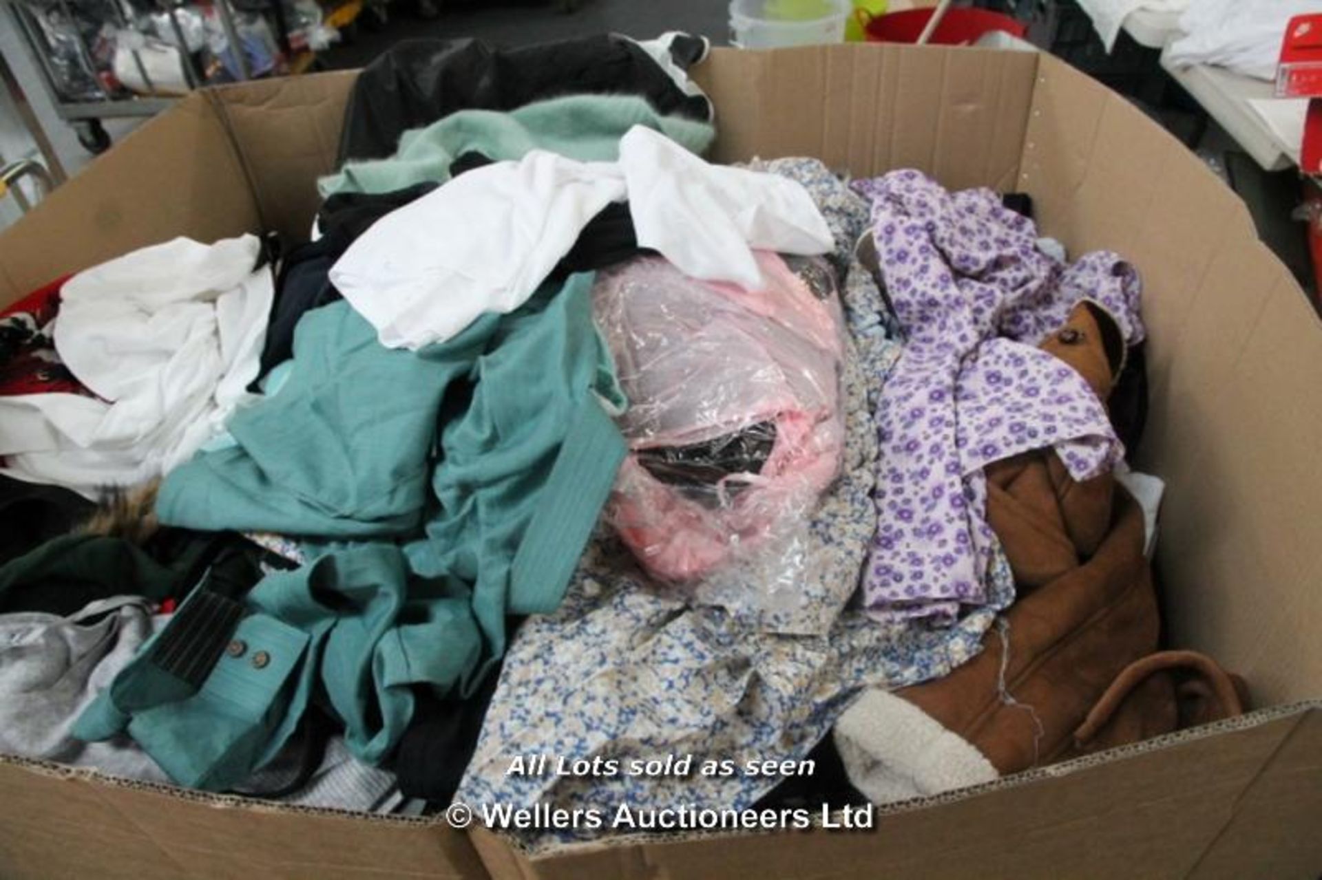 On Thursday 30th approx 10 more pallets of clothing and footwear will be added to this auction. Be - Image 8 of 8