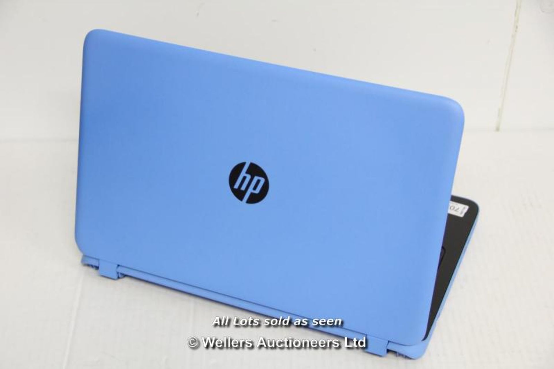 HP 15-P199SA LAPTOP / NO OPERATING SYSTEM / INTEL CORE I5 PROCESSOR / WITHOUT HARD DRIVE / WITH - Image 2 of 4