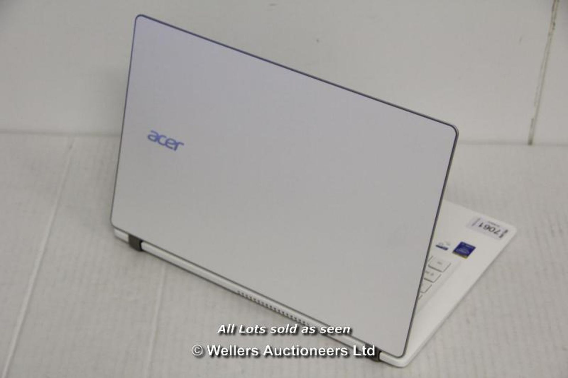 ACER V3-371-558L LAPTOP / WINDOWS 8 / INTEL CORE I5-4258 2.40GHZ / 6GB RAM / 120GB SSD / INCLUDING - Image 2 of 3