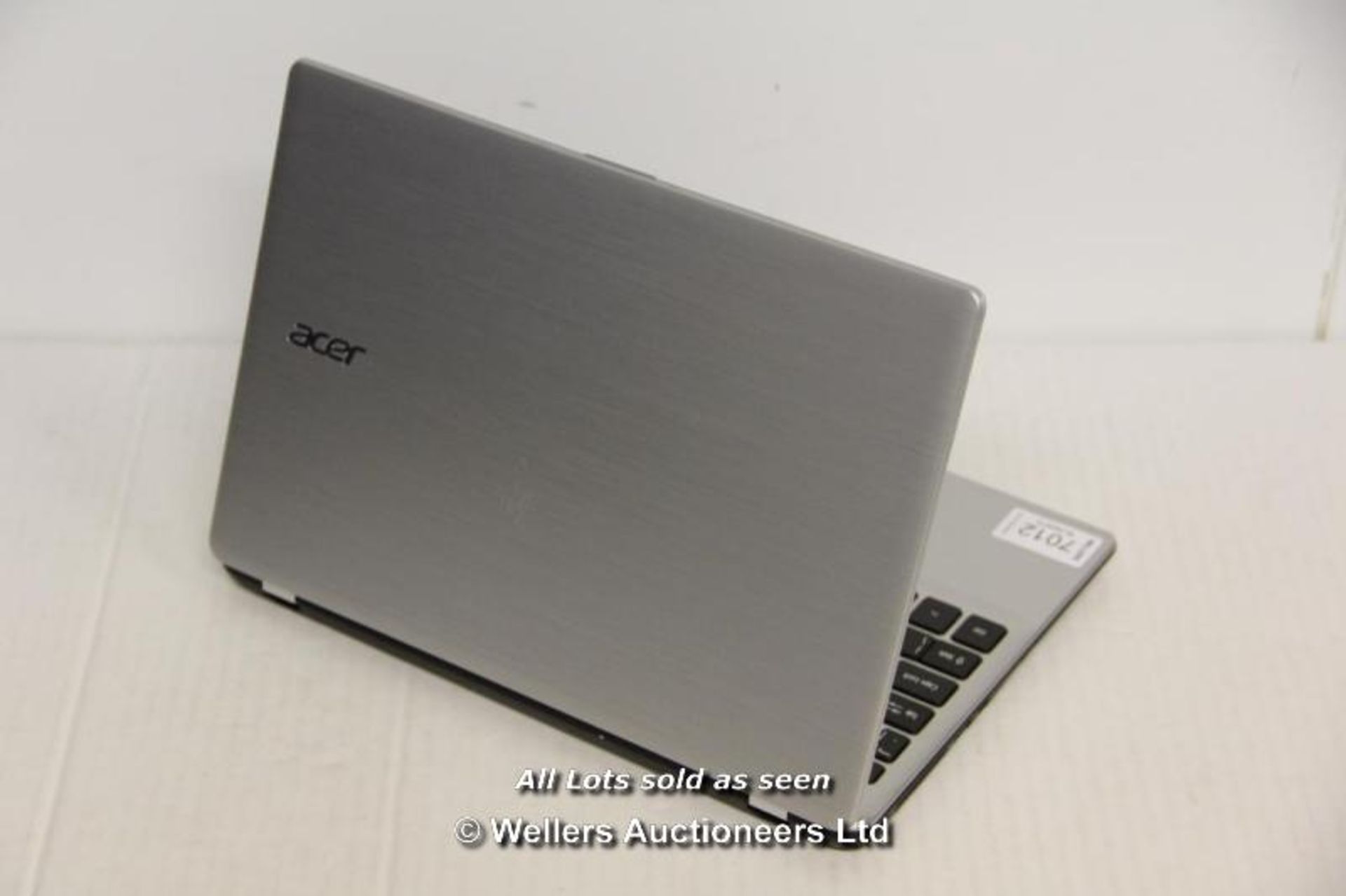 ACER ASPIRE V5-122P LAPTOP / NO OPERATING SYSTEM / AMD A6-1450 1.00GHZ / 4GB RAM / 500GB HARD - Image 2 of 3