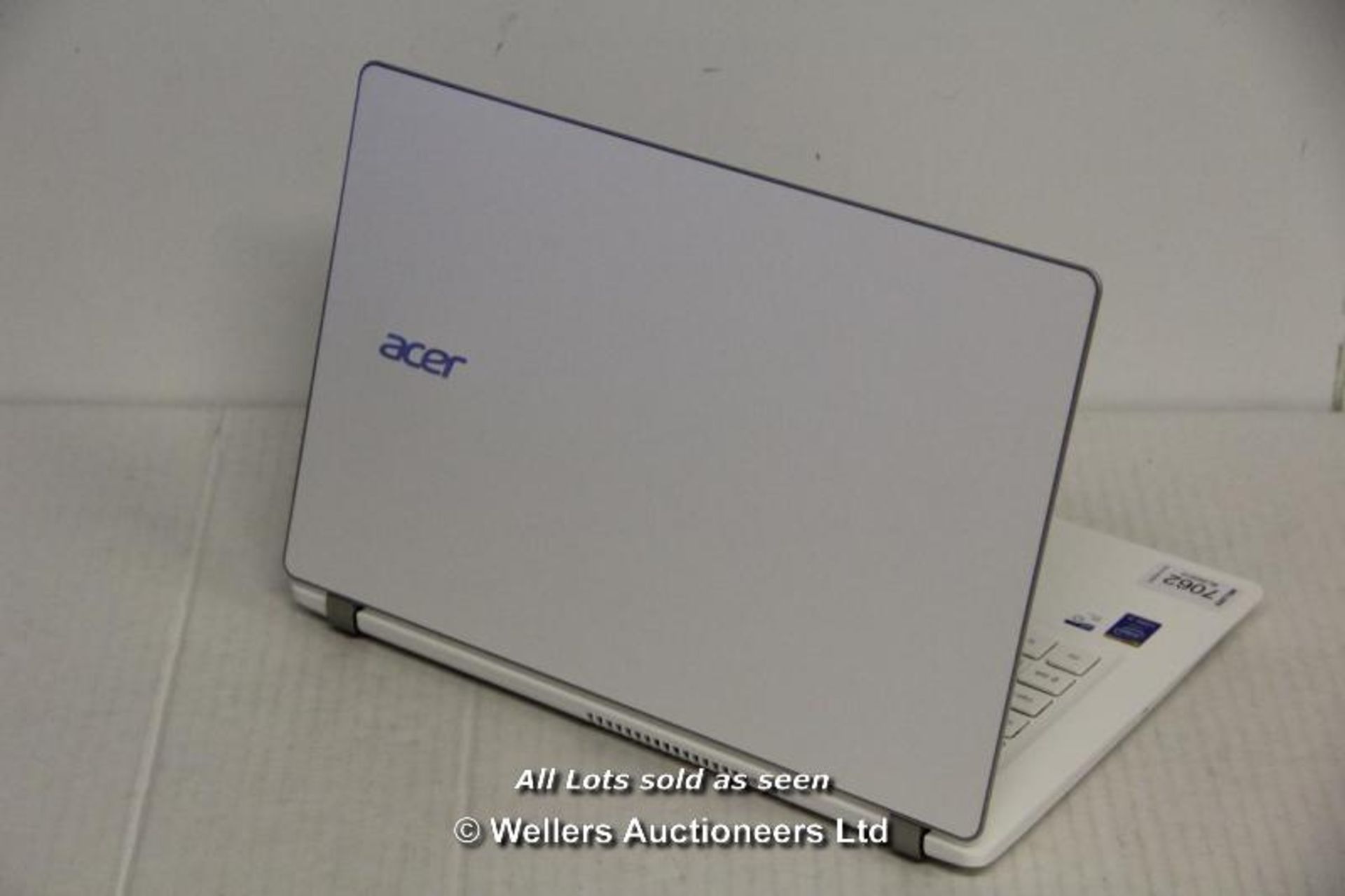 ACER V3-371-558L LAPTOP / WINDOWS 8 / INTEL CORE I5-4258 2.40GHZ / 6GB RAM / 120GB SSD / INCLUDING - Image 2 of 3