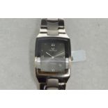 Gentlemen's Viceroy titanium bracelet wristwatch, rectangular grey dial, quarterly Roman numerals,