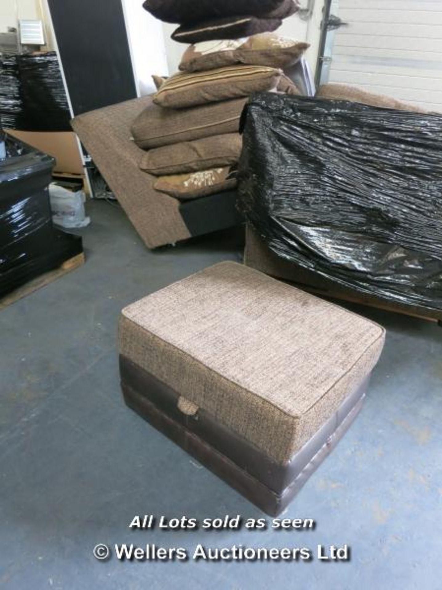 CONTENTS OF SAFESTORE CONSISTING OF 5X PALLETS 1 B - Image 5 of 18