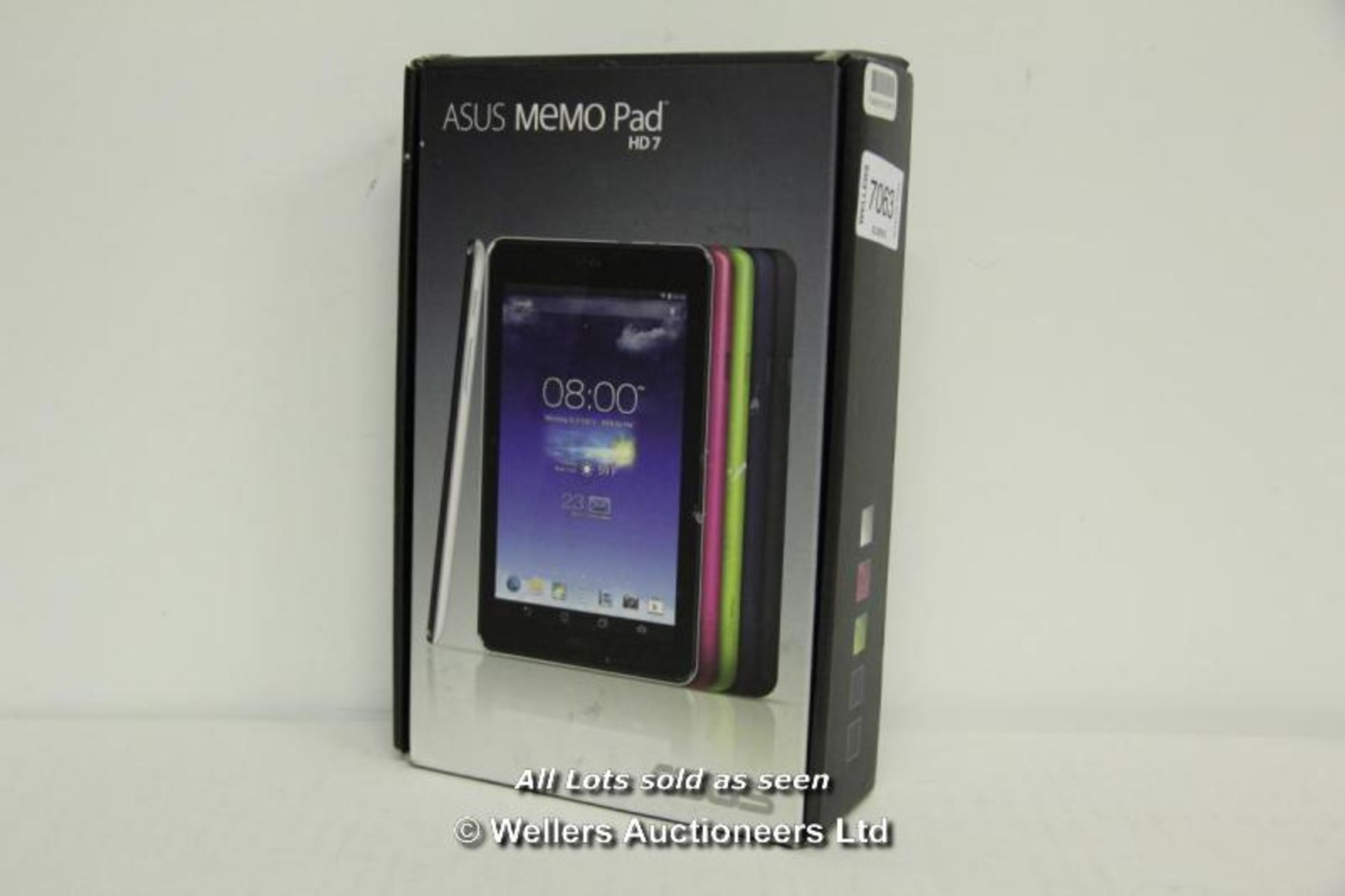 ASUS MEMO PAD HD7 / POWERS ON WITH ANDROID / SCRATCHES TO CASE / MARKS TO SCREEN / WITHOUT CHARGER - Image 3 of 3