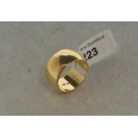 9mm wedding band, yellow metal testing as 14ct, gross weight approximately 7 grams, ring size H