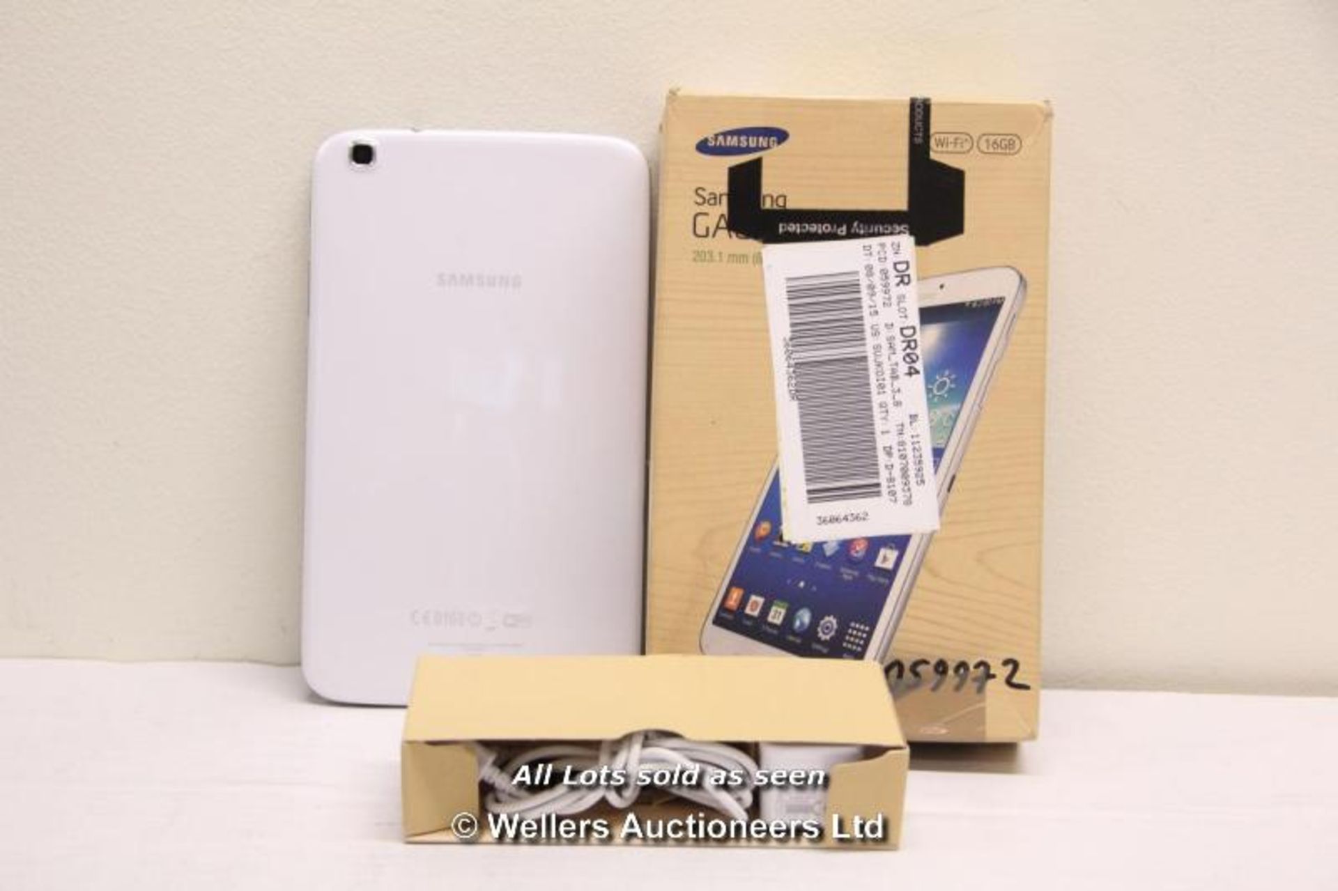 SAMSUNG GALAXY TAB 3 SM-T310 16GB WI-FI  8" - WHITE (36064362) / INCLUDING CHARGER AND USB CABLE / - Image 2 of 2