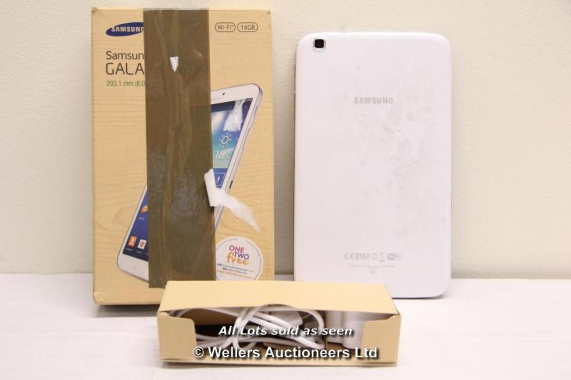 SAMSUNG GALAXY TAB 3 SM-T310 16GB WI-FI  8" - WHITE (36064472) / INCLUDING CHARGER AND USB CABLE / - Image 2 of 2